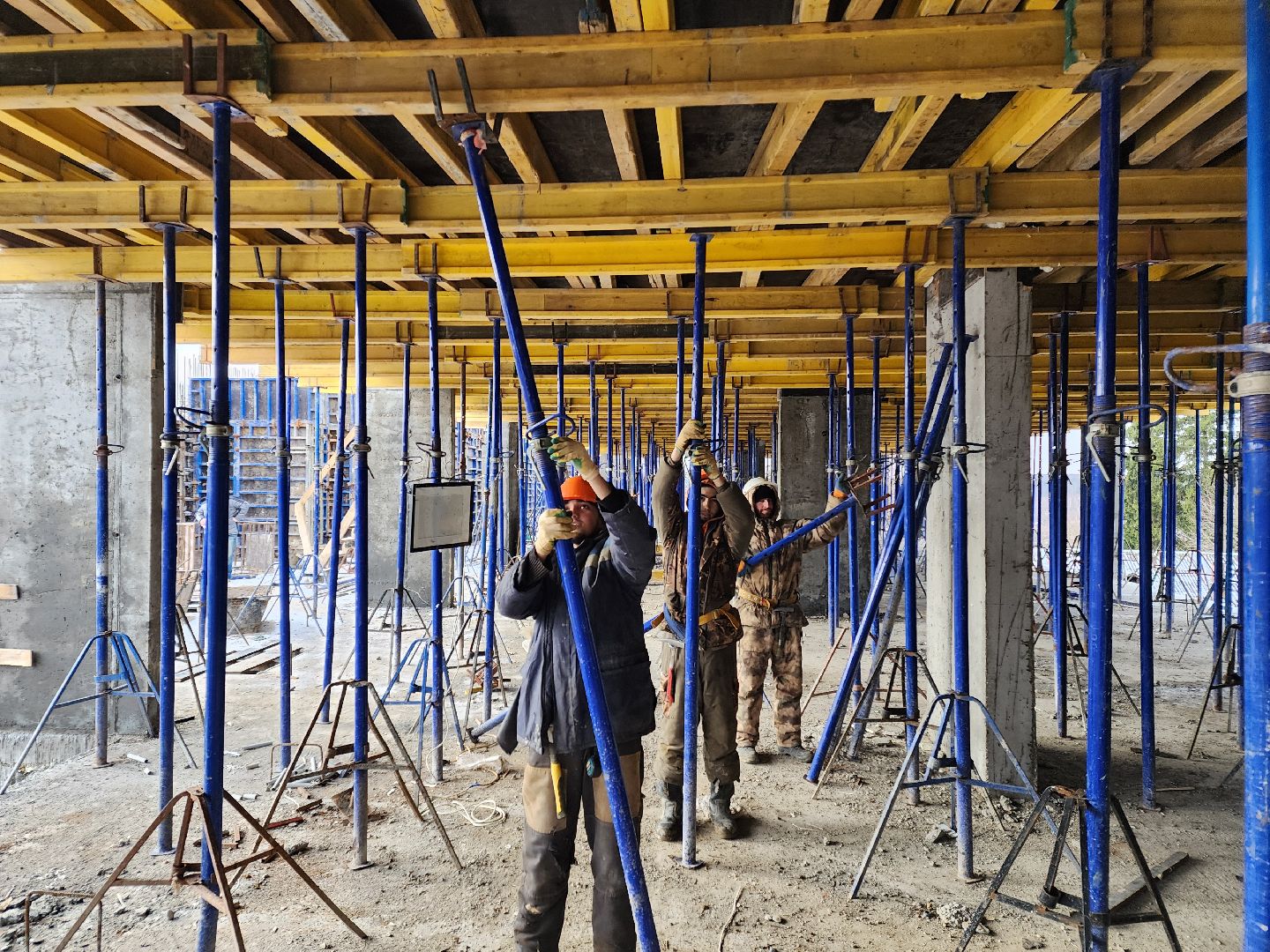 Чехов, поселок Мещерское, психбольница, новый лечебный корпус, строительство, реконструкция, опалубка, вертикалка,