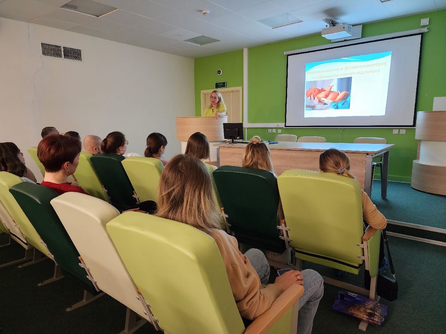 раменское, медицина, центр материнства и детства, школа матерей, занятие с неонатологом,