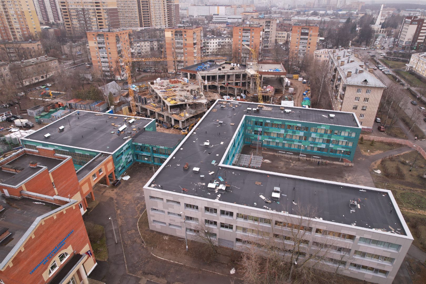 видео с коптера, королёв, школа,