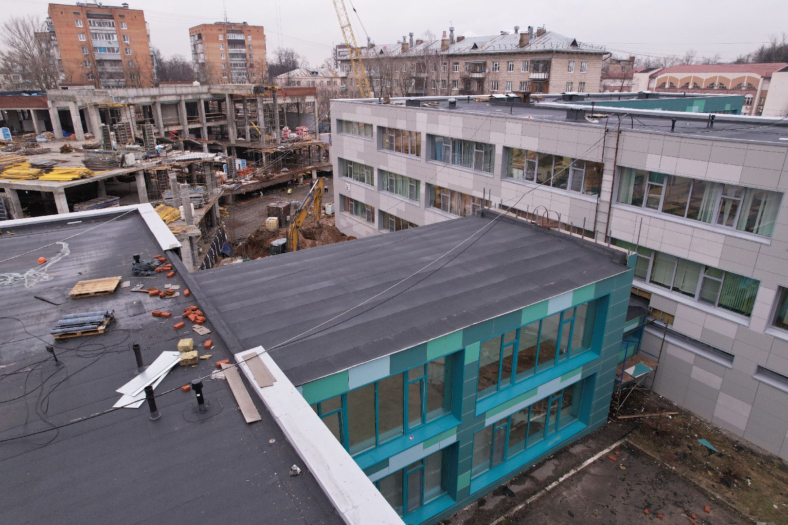 видео с коптера, королёв, школа,