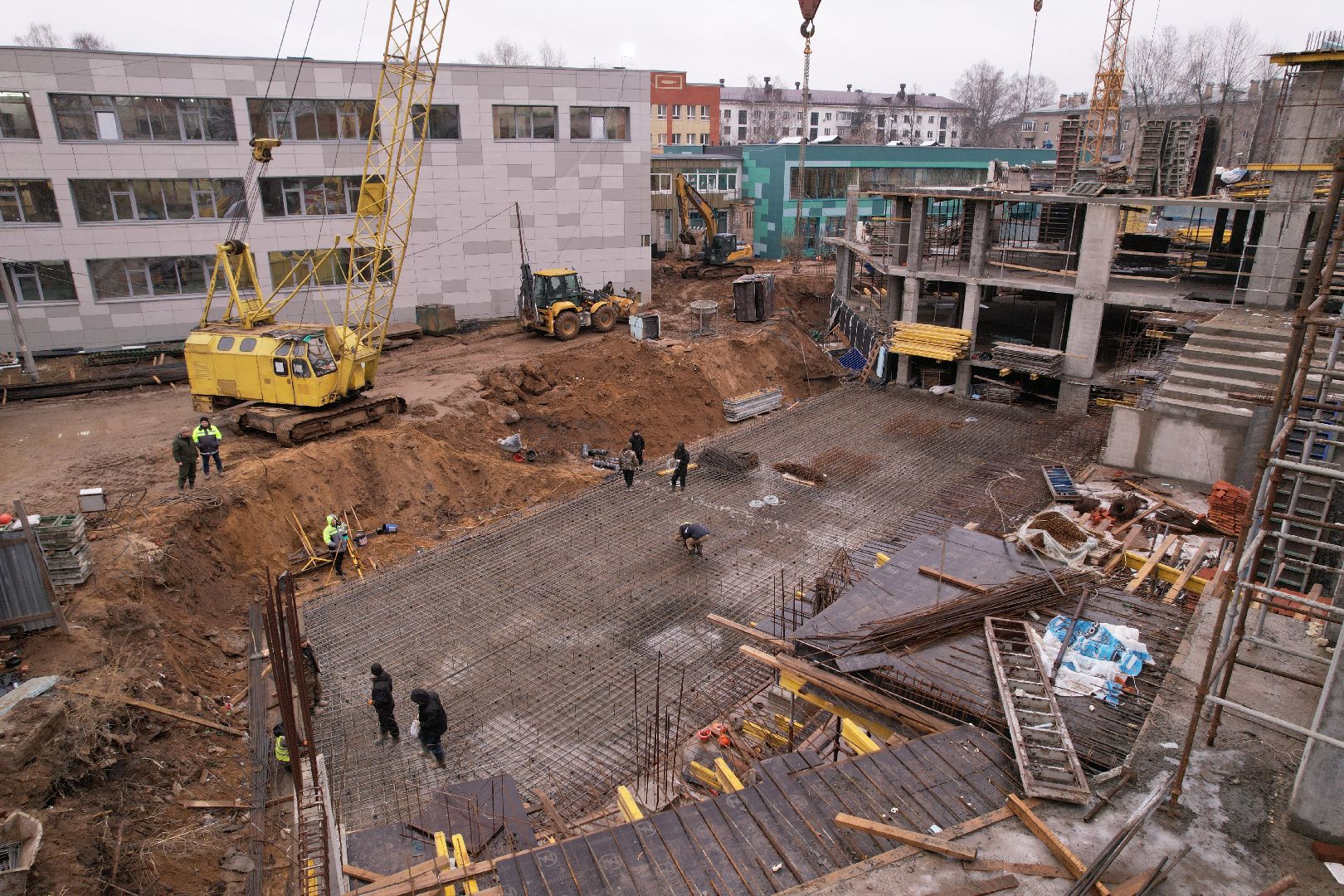 видео с коптера, королёв, школа,