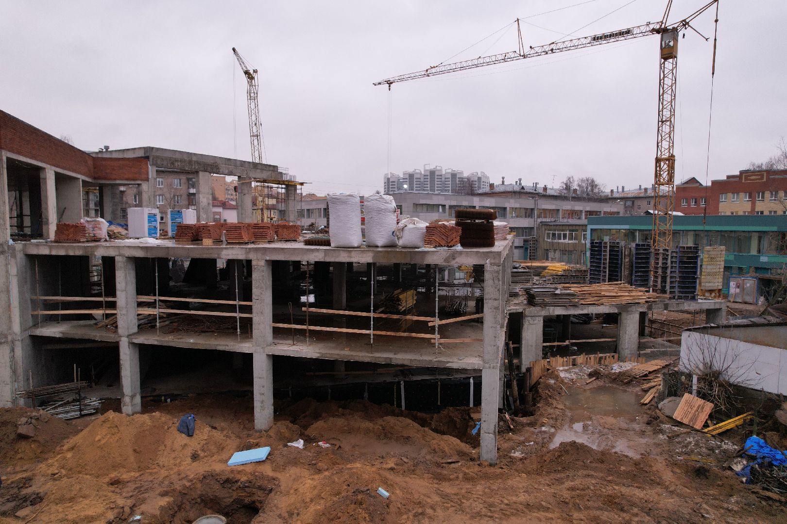 видео с коптера, королёв, школа,