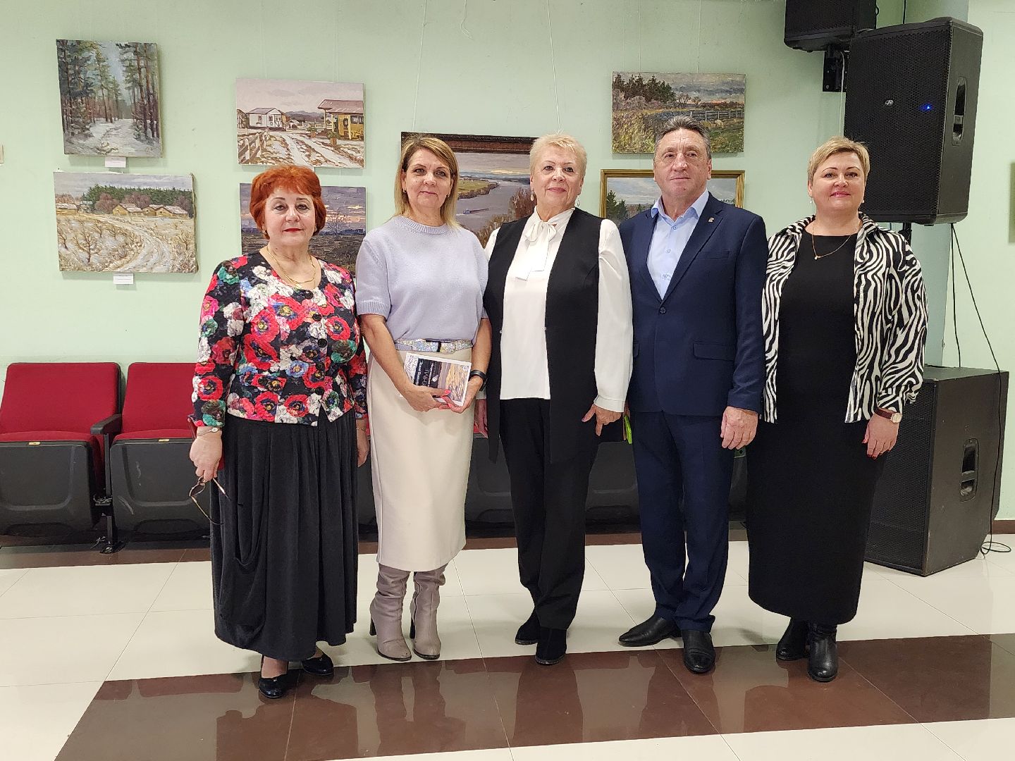 Луховицы, Белоомут, Выставка,