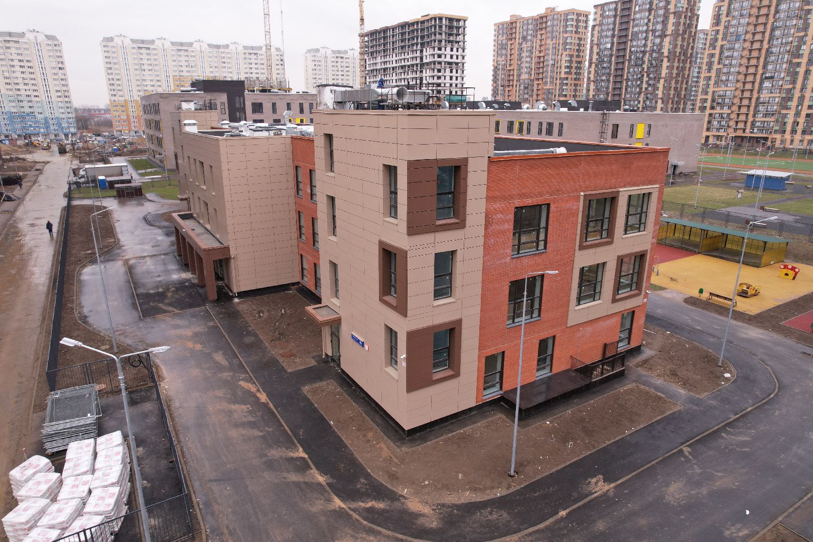 видео с коптера, балашиха, детский сад,