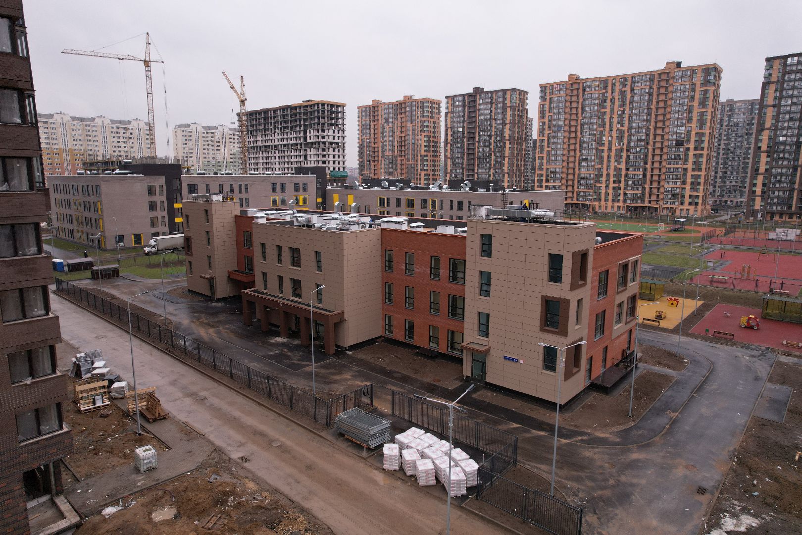 видео с коптера, балашиха, детский сад,