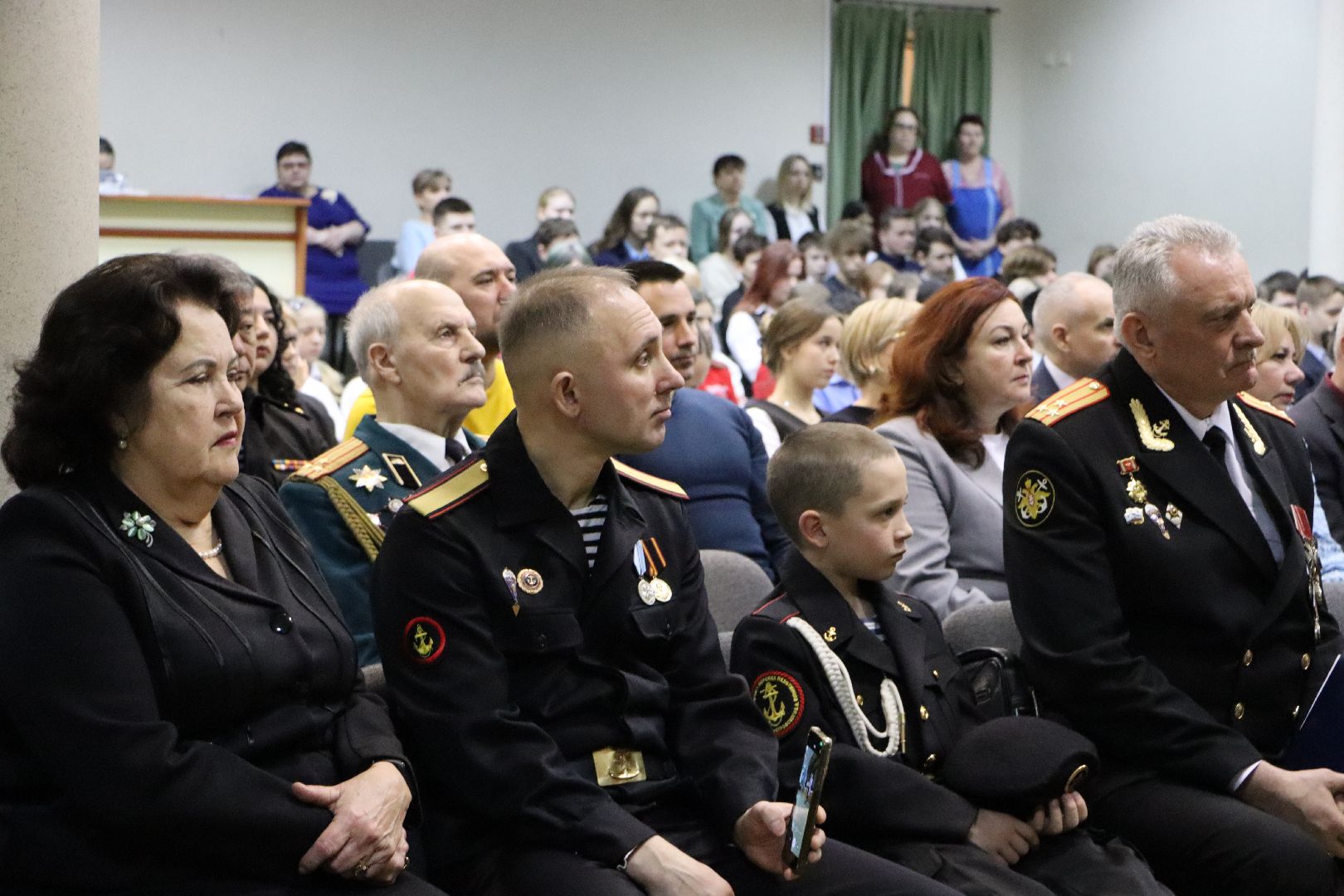 сергей фирсов, герой россии, герой россии сергей фирсов, школа чуйкова, серебряные пруды, урок мужества,