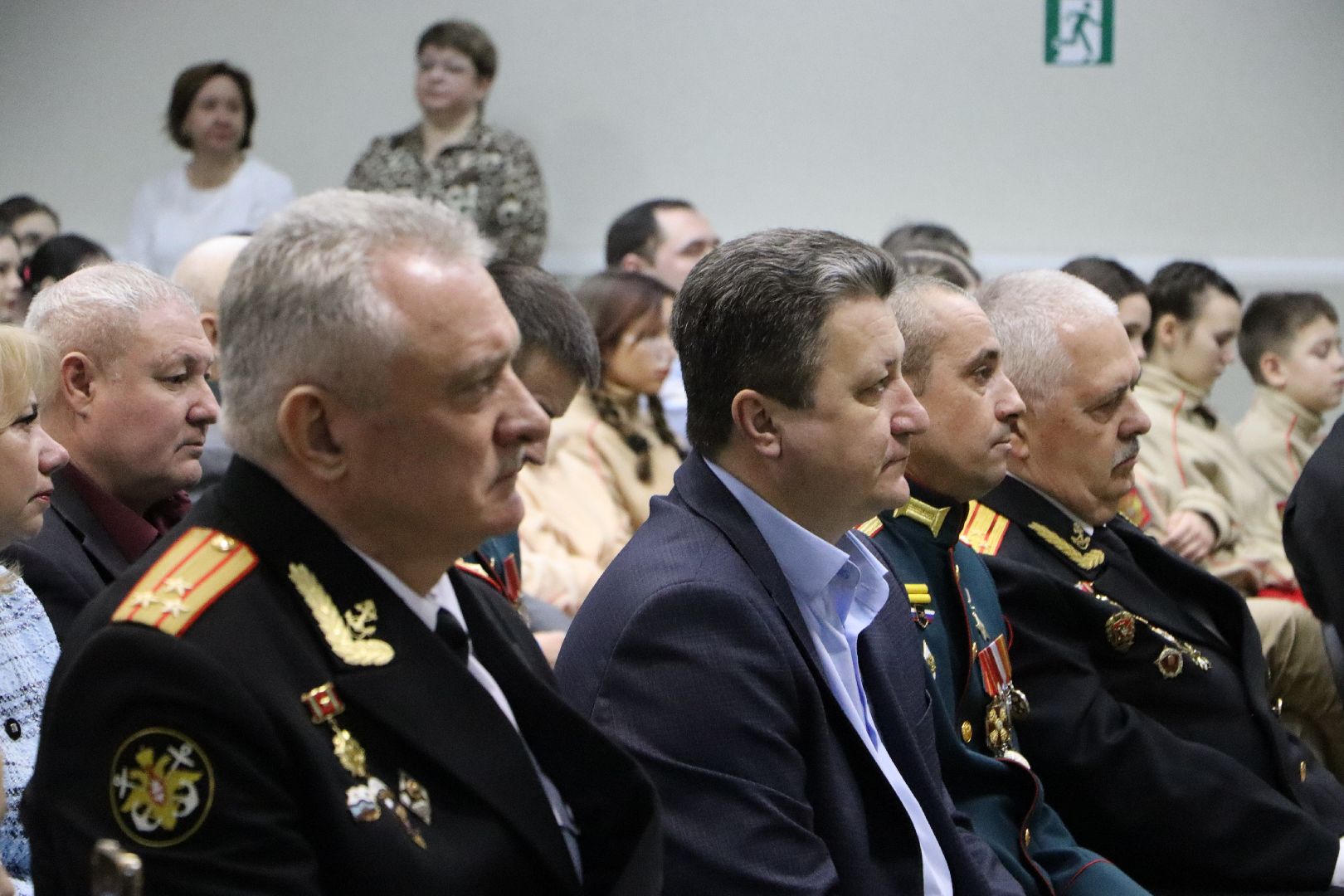 сергей фирсов, герой россии, герой россии сергей фирсов, школа чуйкова, серебряные пруды, урок мужества,