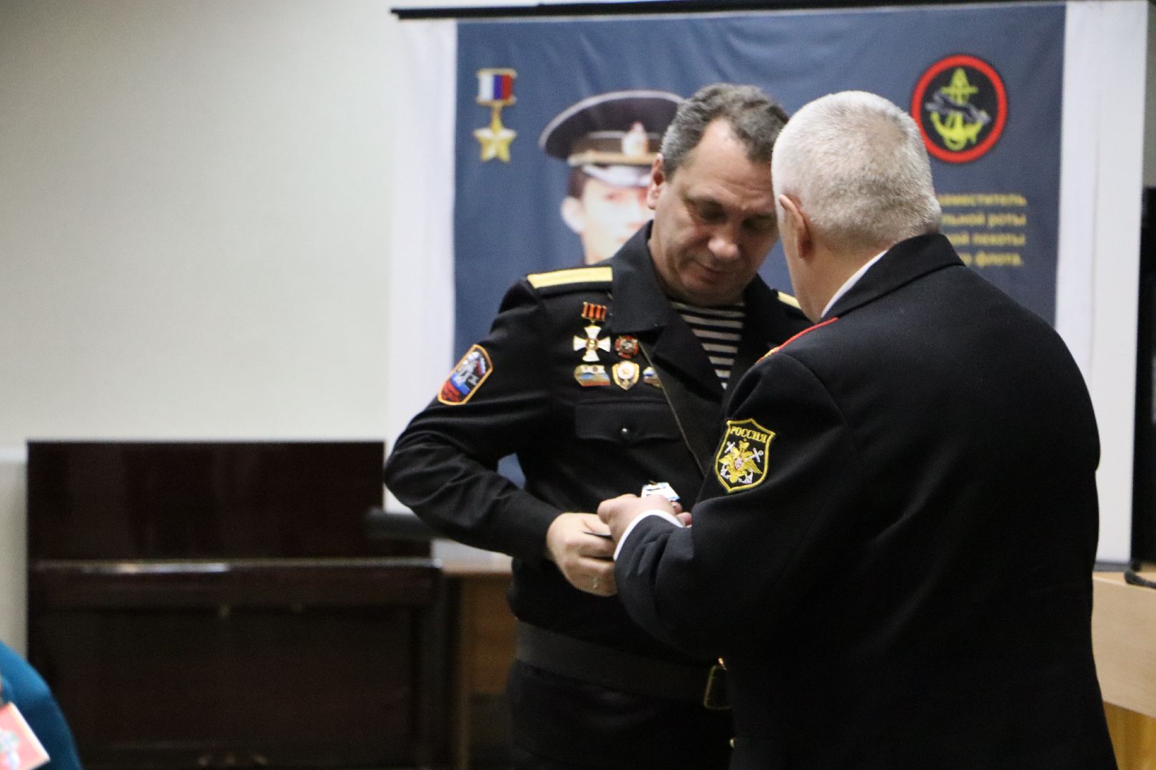 сергей фирсов, герой россии, герой россии сергей фирсов, школа чуйкова, серебряные пруды, урок мужества,