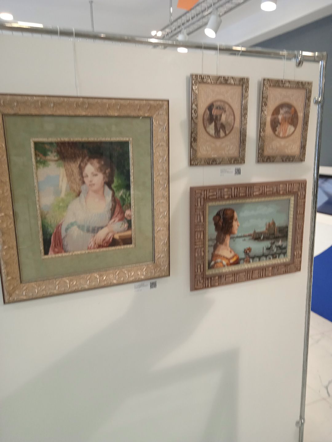 Жуковский, общество