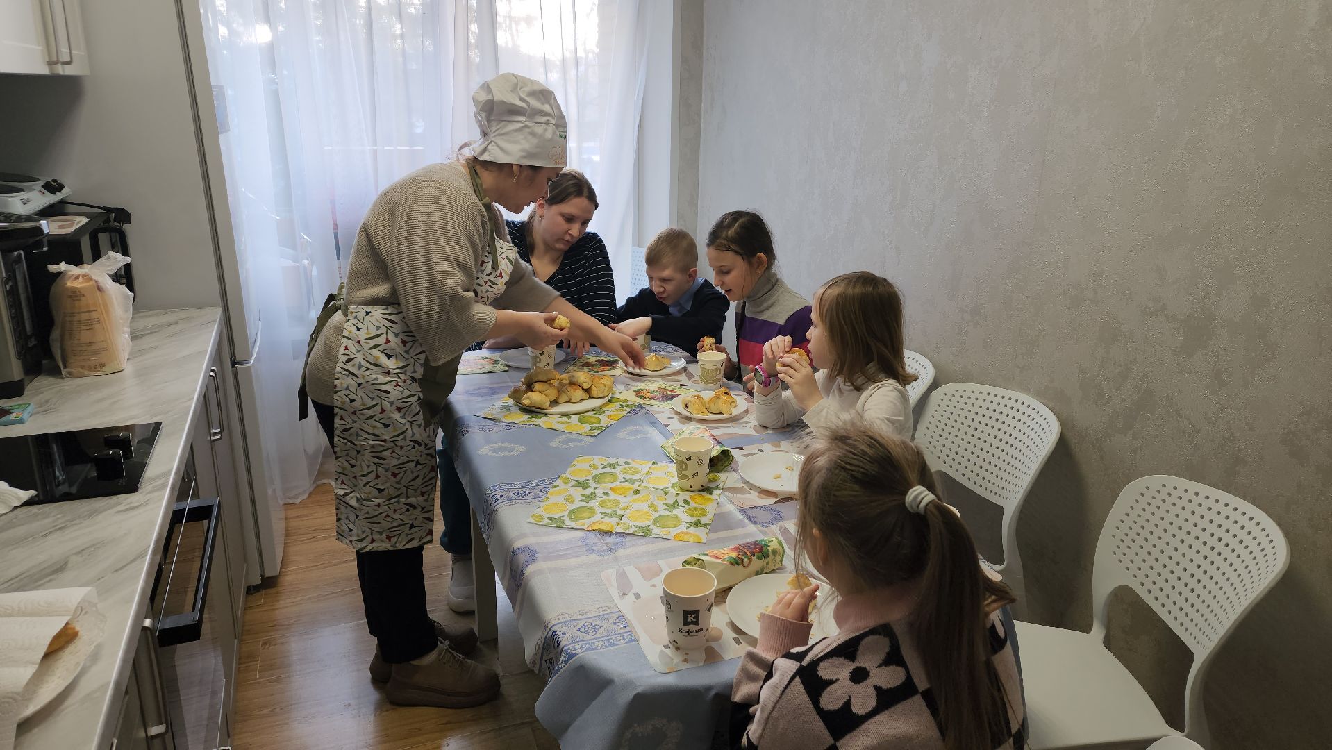 ивантеевка, пушкинский, центр социального обслуживания, дети, дети с овз, выпечка, кухня, мастер-класс для детей, инвалиды, вертикалки,