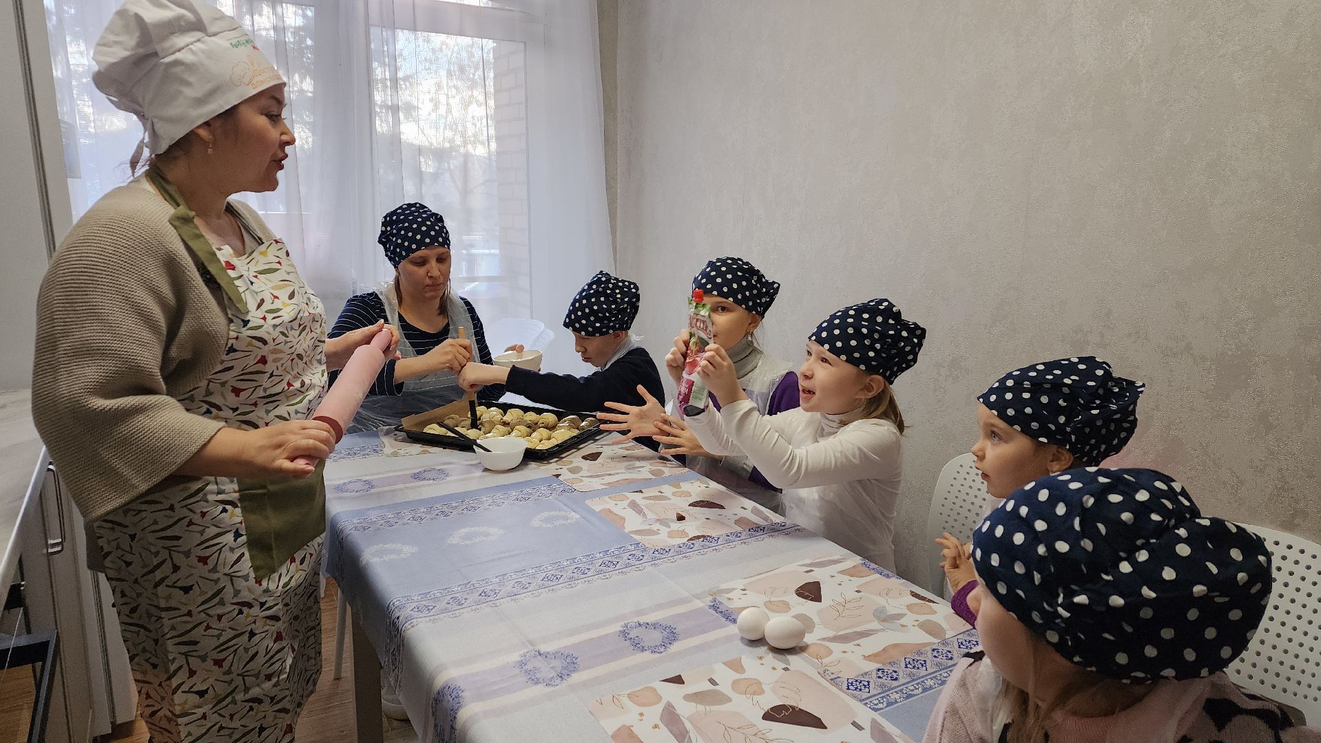 ивантеевка, пушкинский, центр социального обслуживания, дети, дети с овз, выпечка, кухня, мастер-класс для детей, инвалиды, вертикалки,