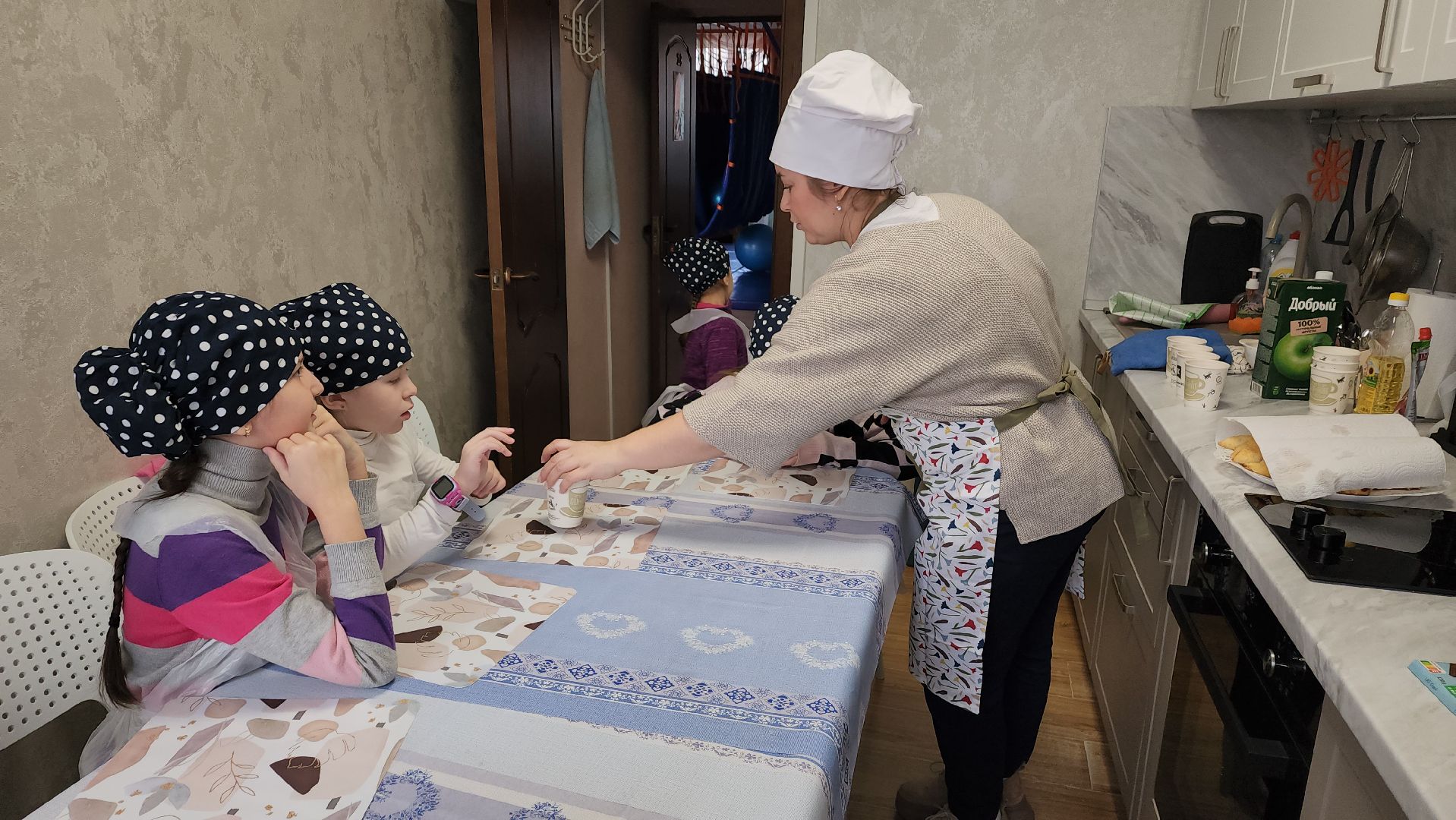 ивантеевка, пушкинский, центр социального обслуживания, дети, дети с овз, выпечка, кухня, мастер-класс для детей, инвалиды, вертикалки,