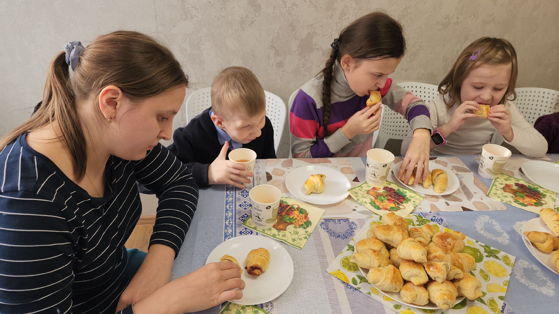 ивантеевка, пушкинский, центр социального обслуживания, дети, дети с овз, выпечка, кухня, мастер-класс для детей, инвалиды, вертикалки,