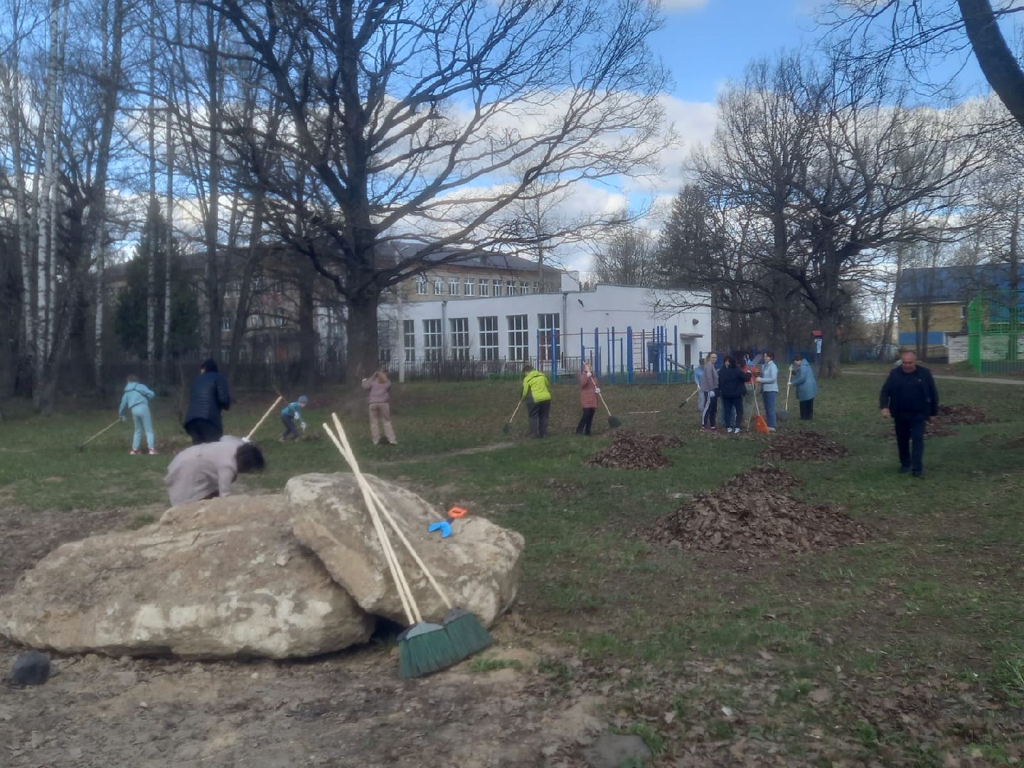 Рузский городской округ, благоустройство, сквер, парк, субботник, месячник благоустройства, уборка территорий