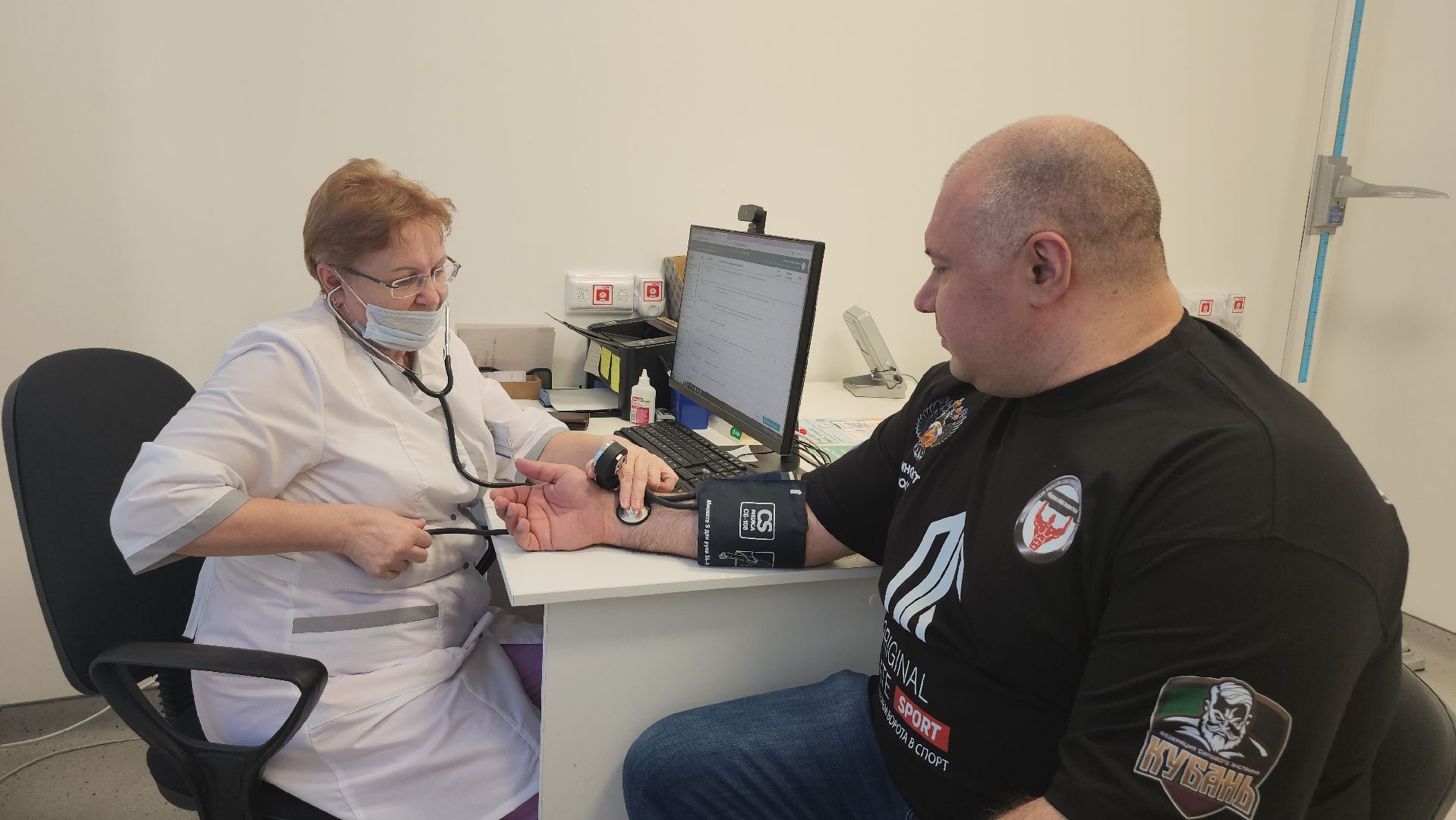 люберецкая больница, русский халк, диспансеризация, поликлиника,