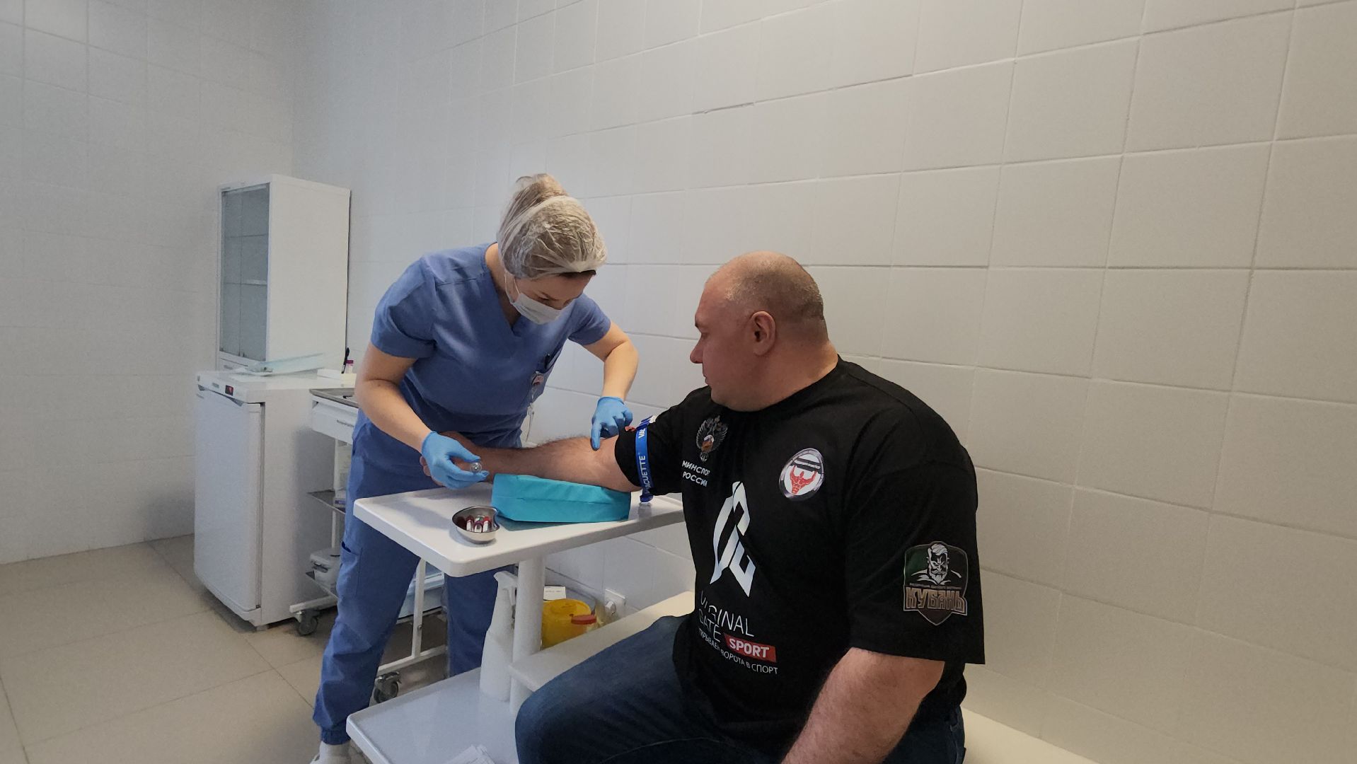 люберецкая больница, русский халк, диспансеризация, поликлиника,