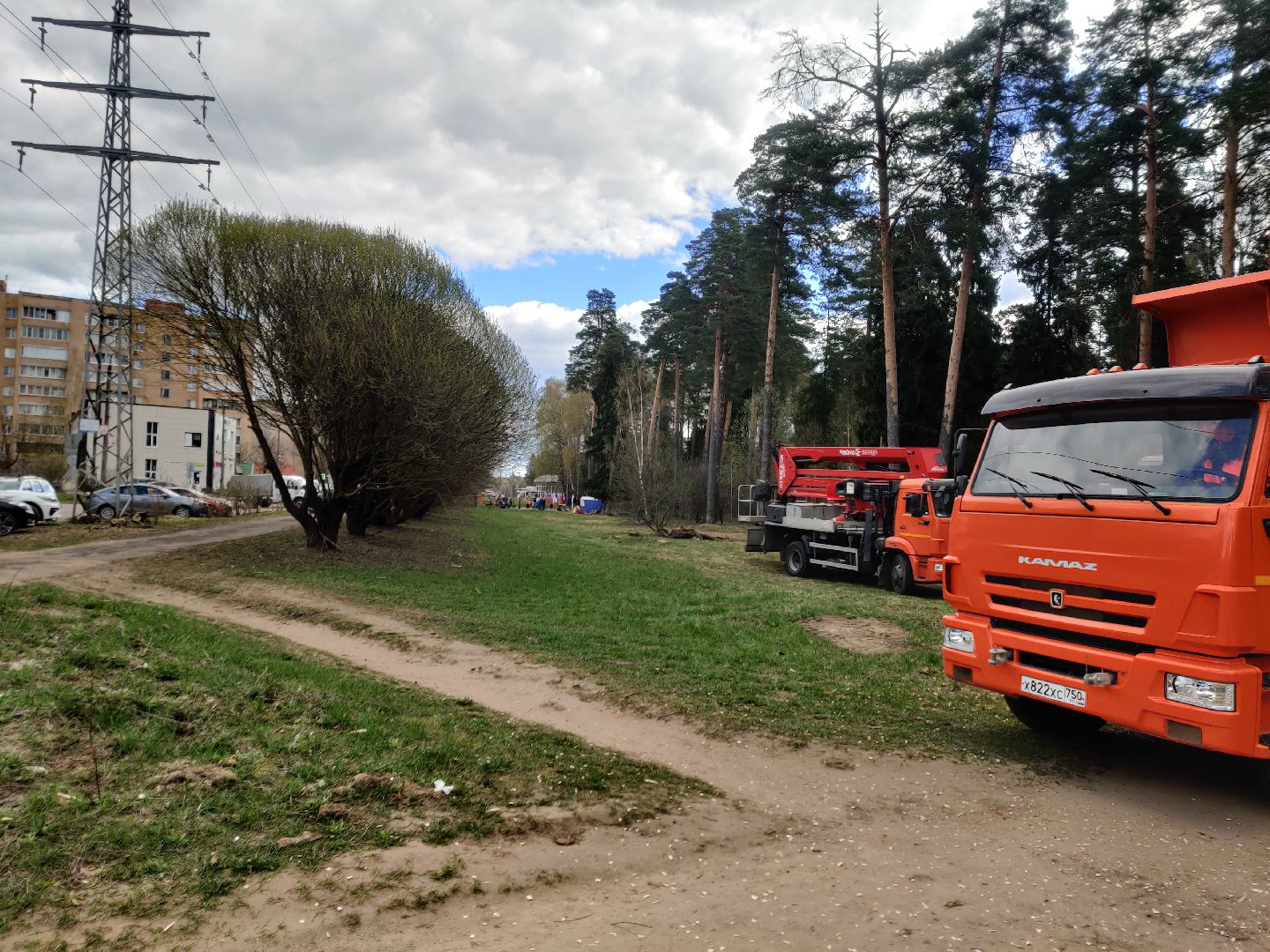 Красноармейск, Пушкинский, субботник, бульвар Зубова, люди