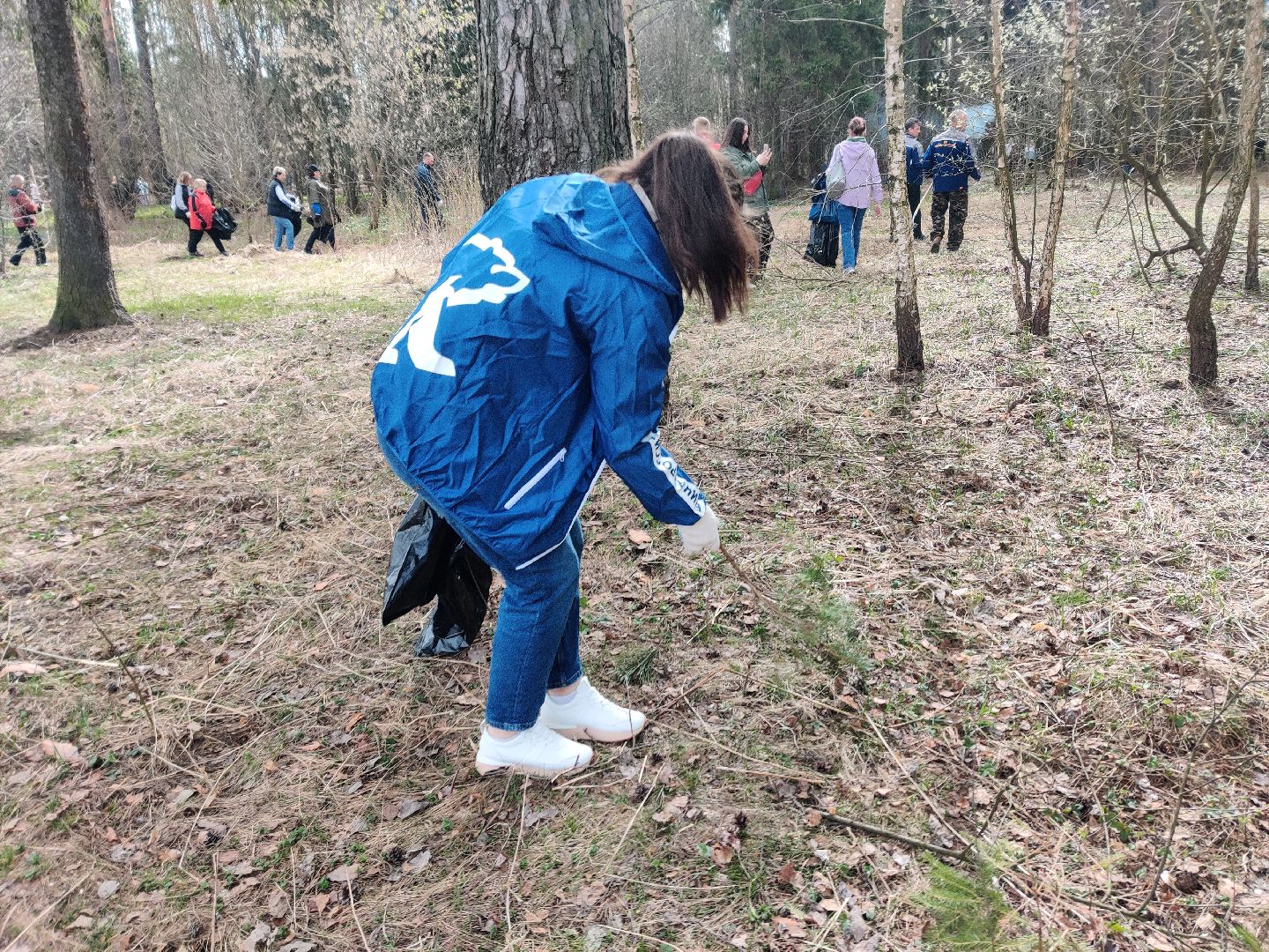 Красноармейск, Пушкинский, субботник, бульвар Зубова, люди