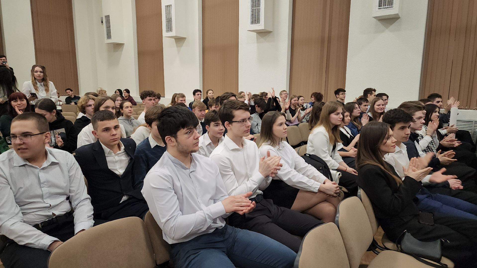 Молодежь Лобни, Лобня, вертикалки,