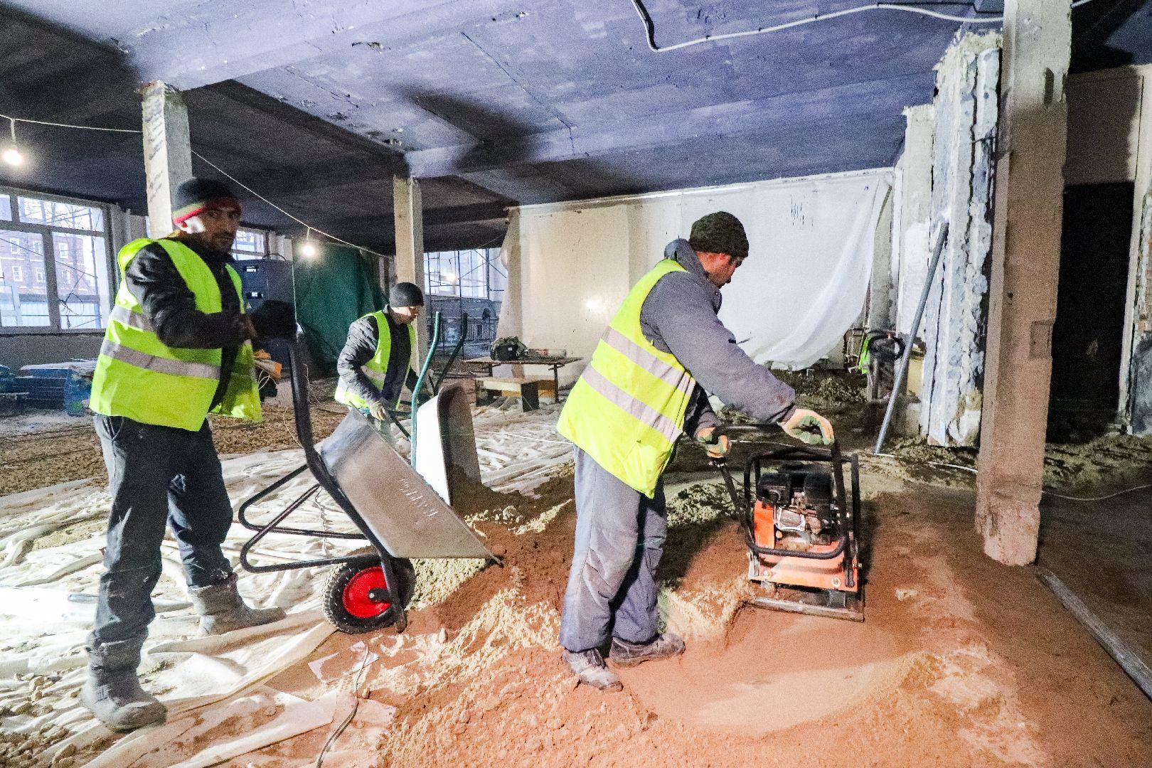 Клин, общество, строительство, стройка школы, вертикалки,