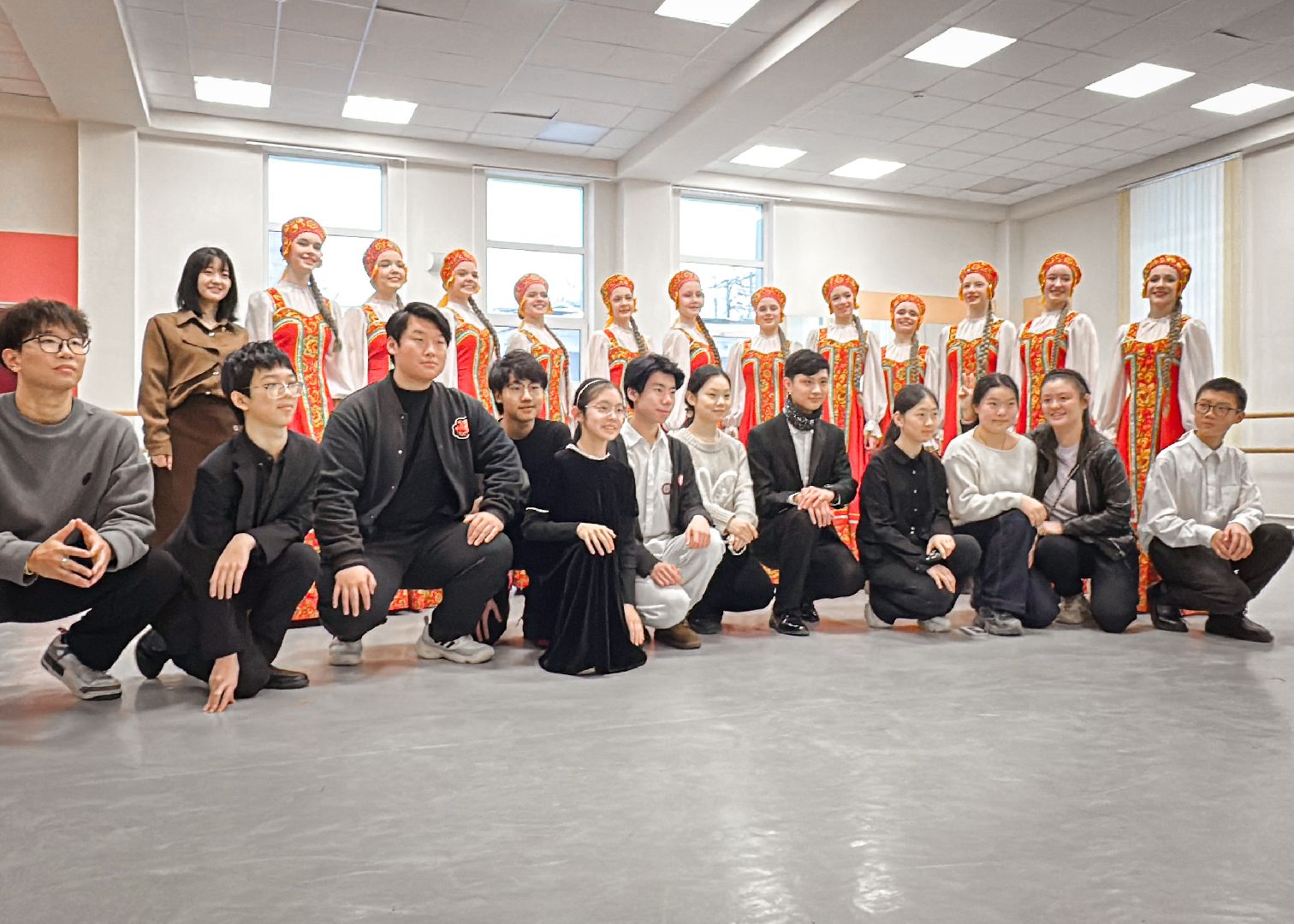 Клин, общество, культура, образование, Китай, музыканты, Подмосковье, вертикалки,