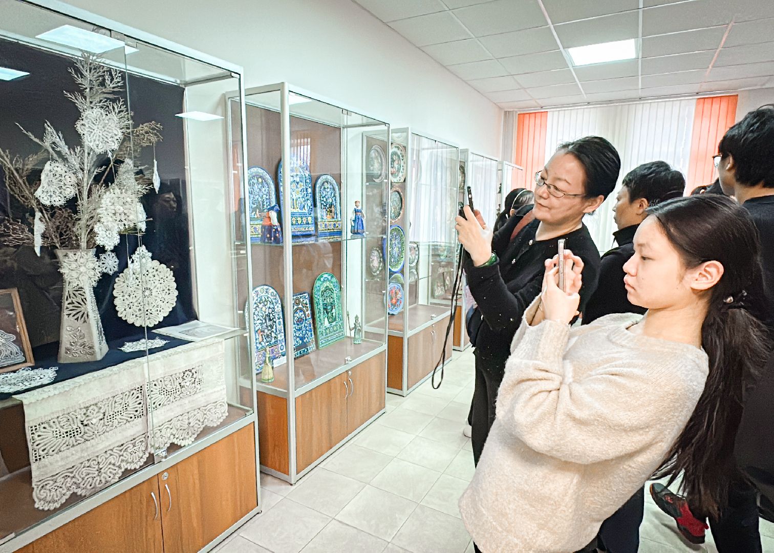 Клин, общество, культура, образование, Китай, музыканты, Подмосковье, вертикалки,