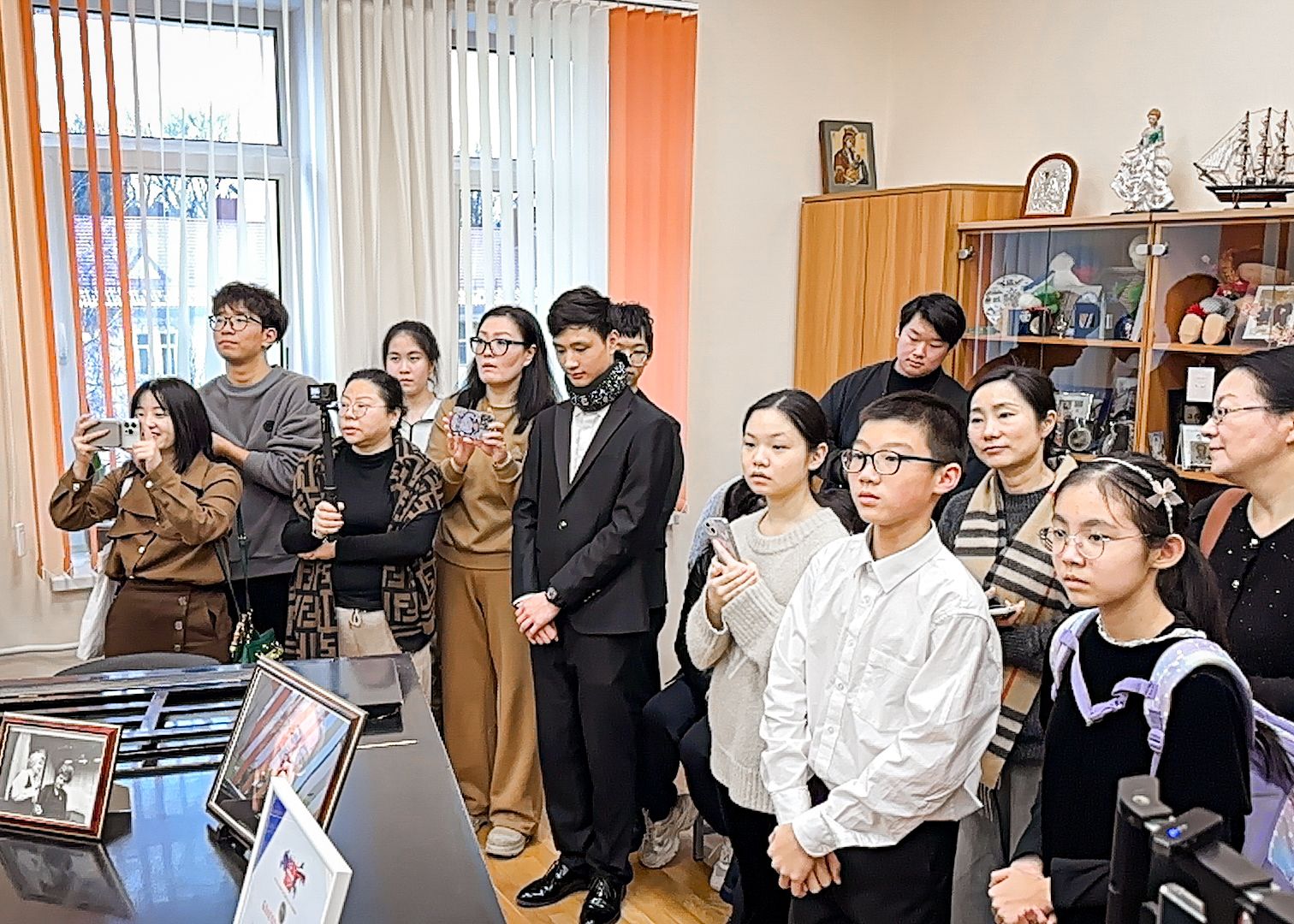 Клин, общество, культура, образование, Китай, музыканты, Подмосковье, вертикалки,