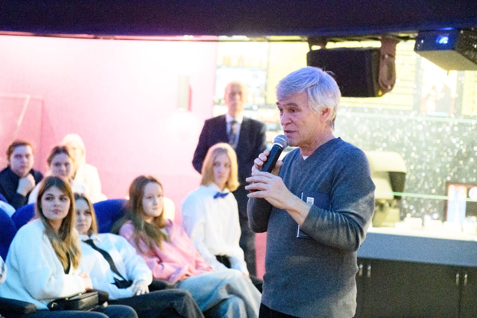 наука, лзос, лыткарино лзос, путешествие по луне, день науки, владимир сурдин, астроном владимир сурдин, вертикалки,