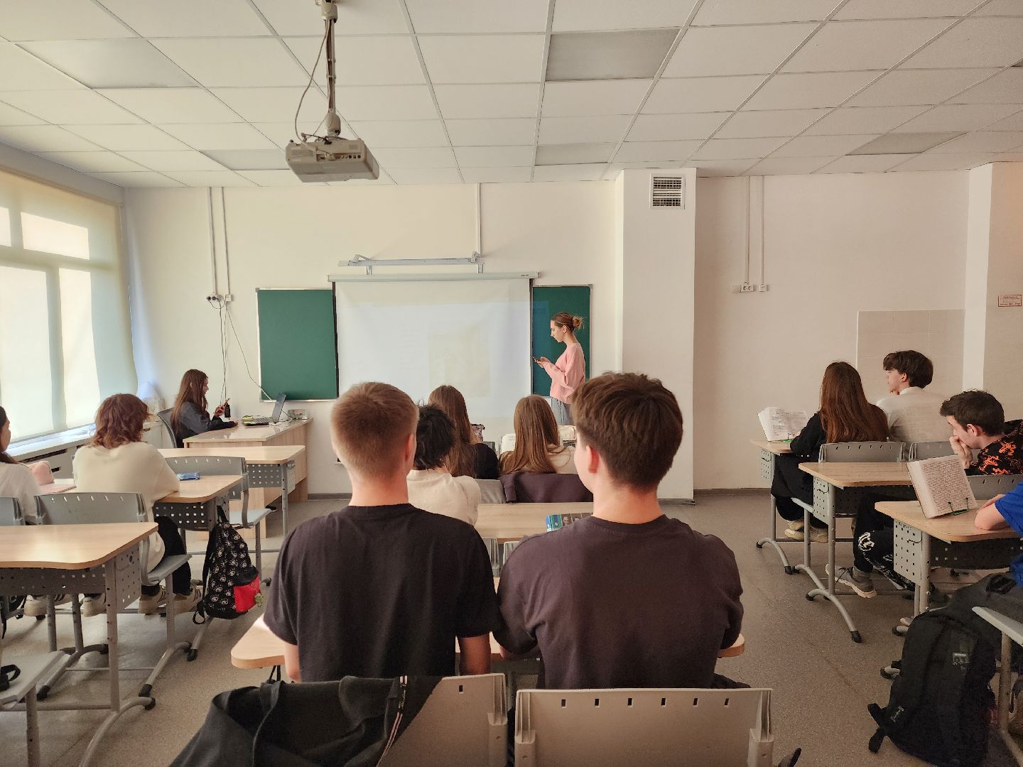 обухово, образование, школа, педагог, социальные выплаты,