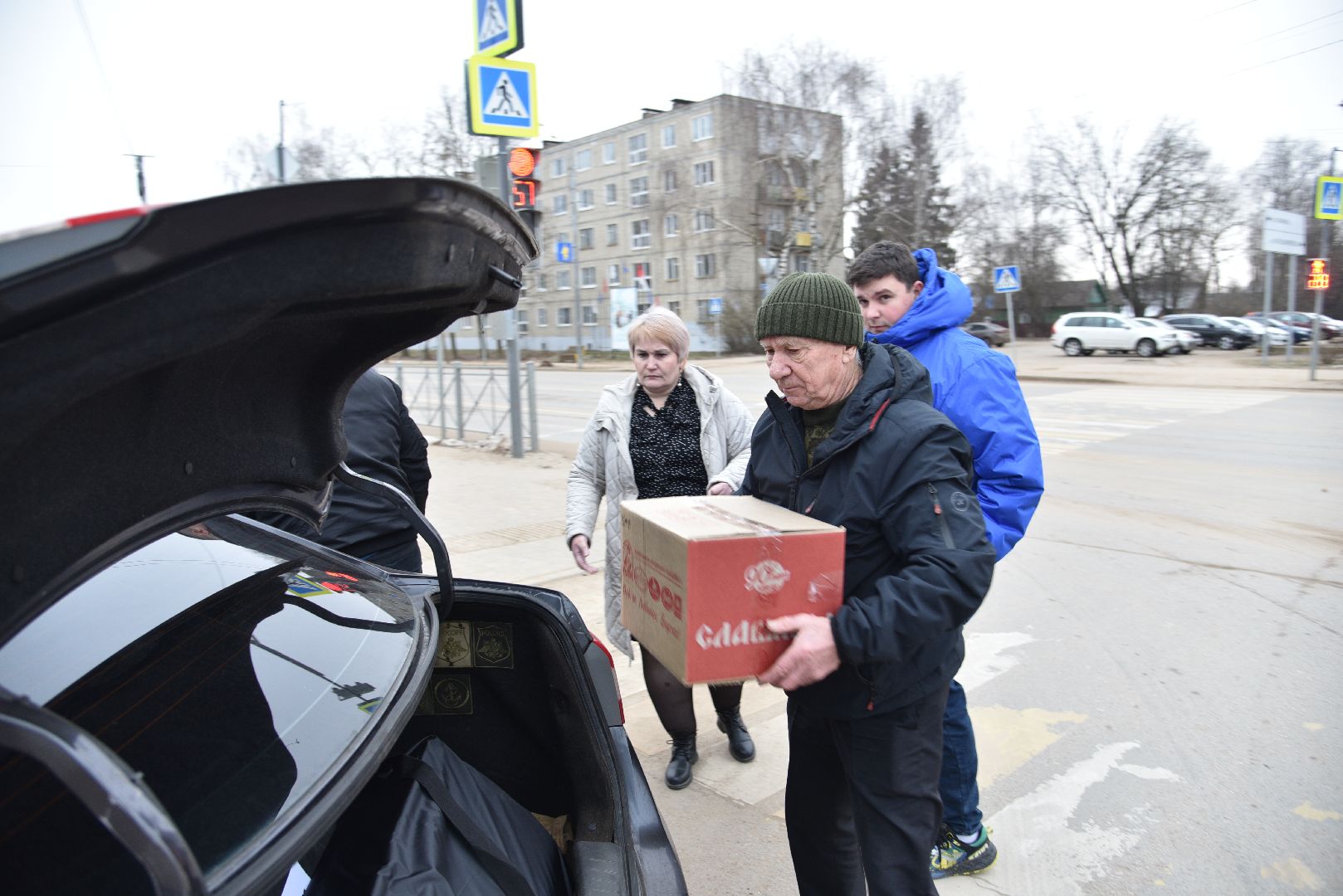 лотошино, лотошинский цдк, гуманитарка, помощь фронту, курская область,