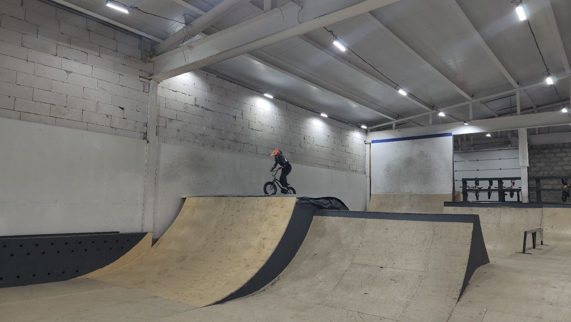 рекорд, книга рекордов, мировой рекорд, семилетний рекордсмен, мальчик, ребенок, bmx, экстрим,