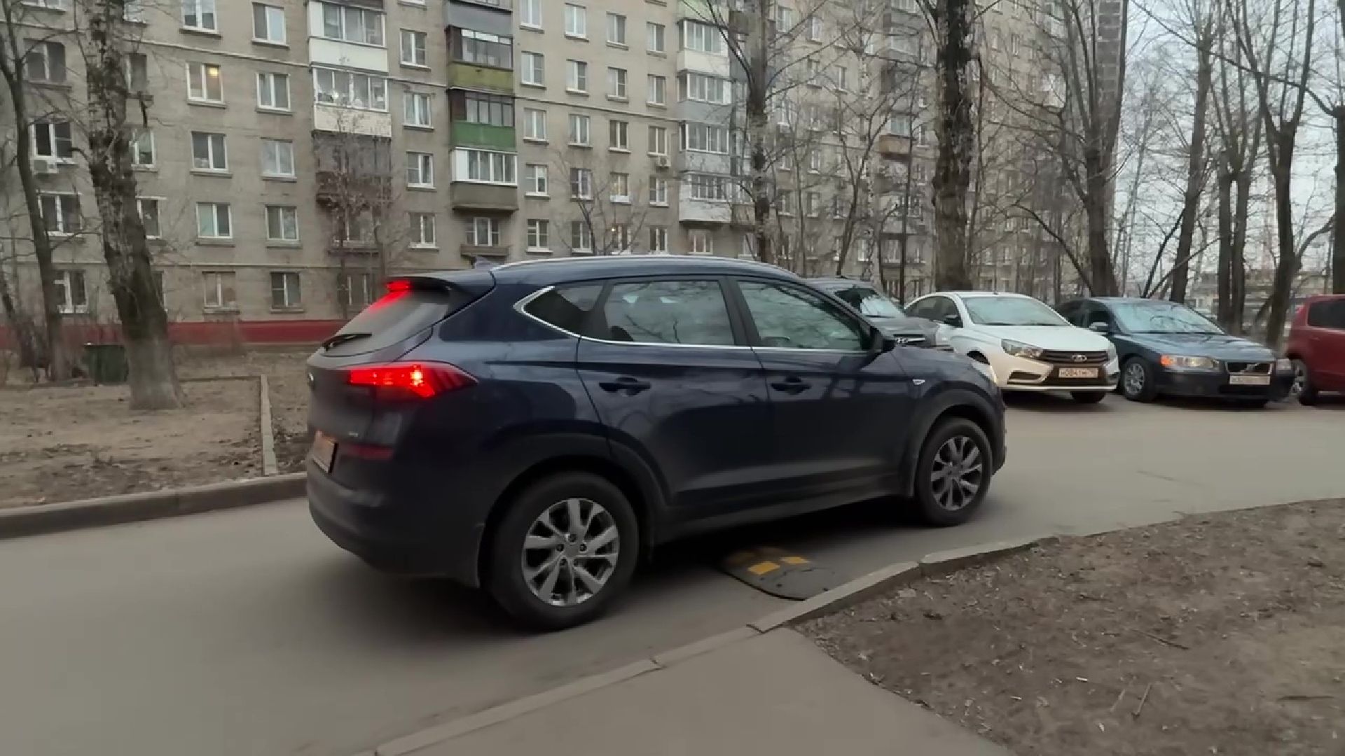 реутов, вертикалки, благоустройство, новый фонари, освещение, лежачий полицейский,