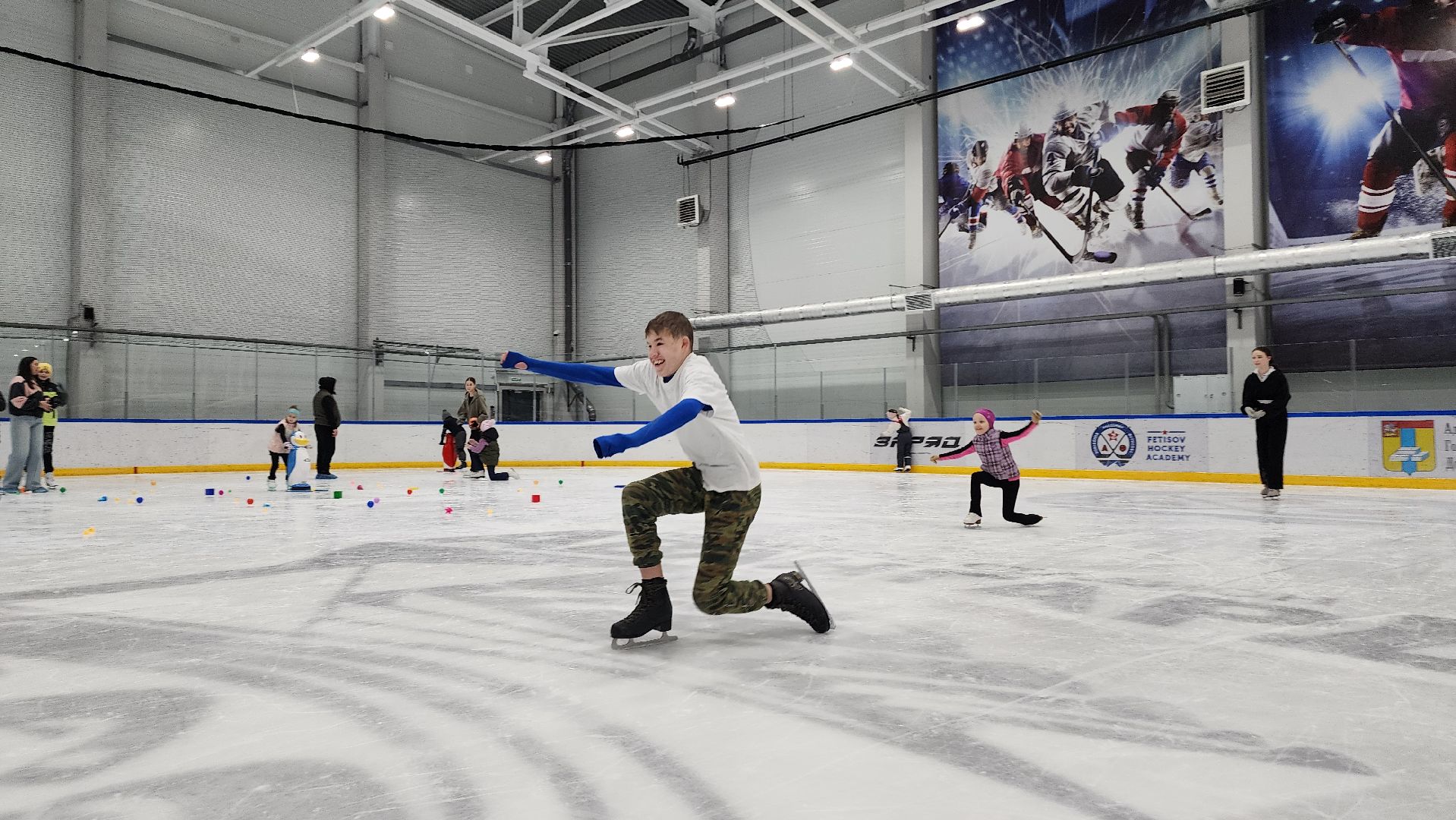 спорт, образование, фигурное катание, домодедово, Подмосковье, поддержка малоимущих семей, дети с овз,