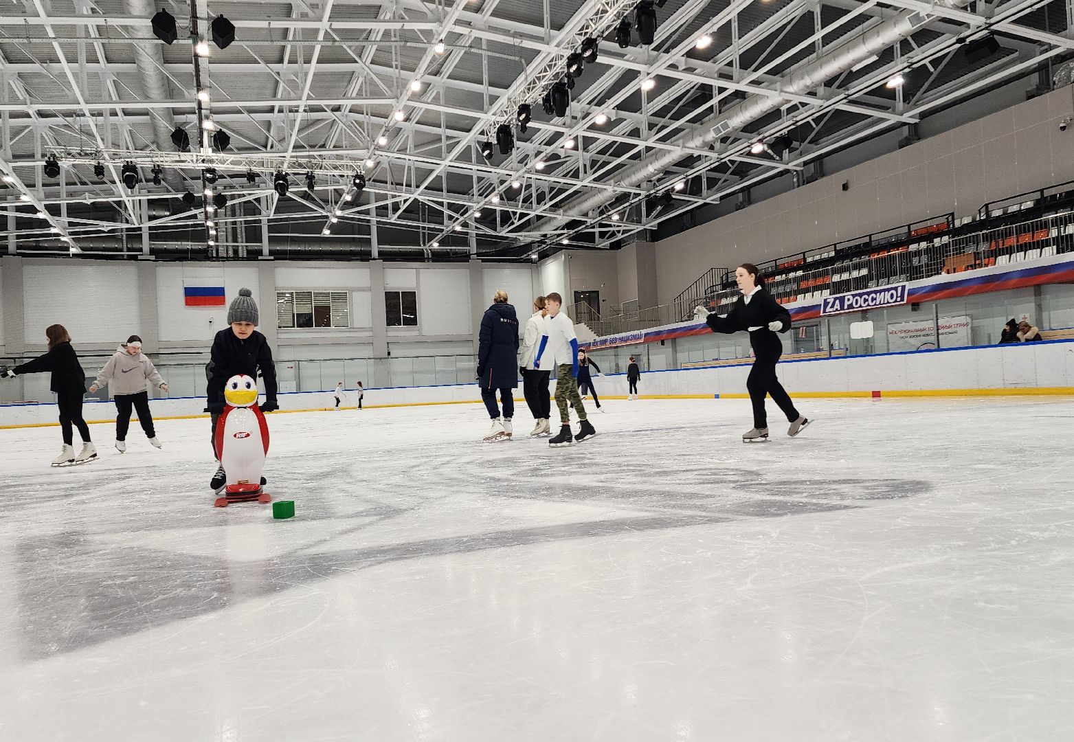 спорт, образование, фигурное катание, домодедово, Подмосковье, поддержка малоимущих семей, дети с овз,