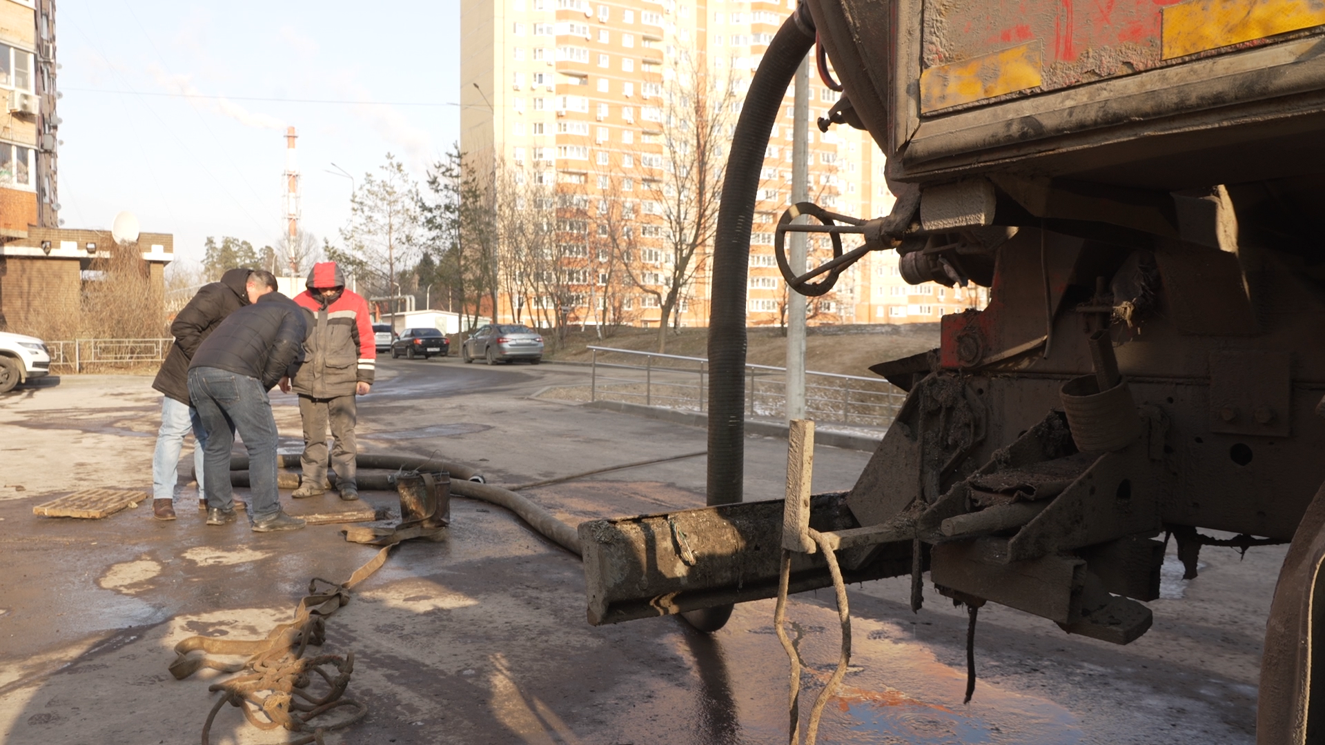 ливневка, коммунальные службы Власиха, вертикалки, ливневая канализация, засор канализации,