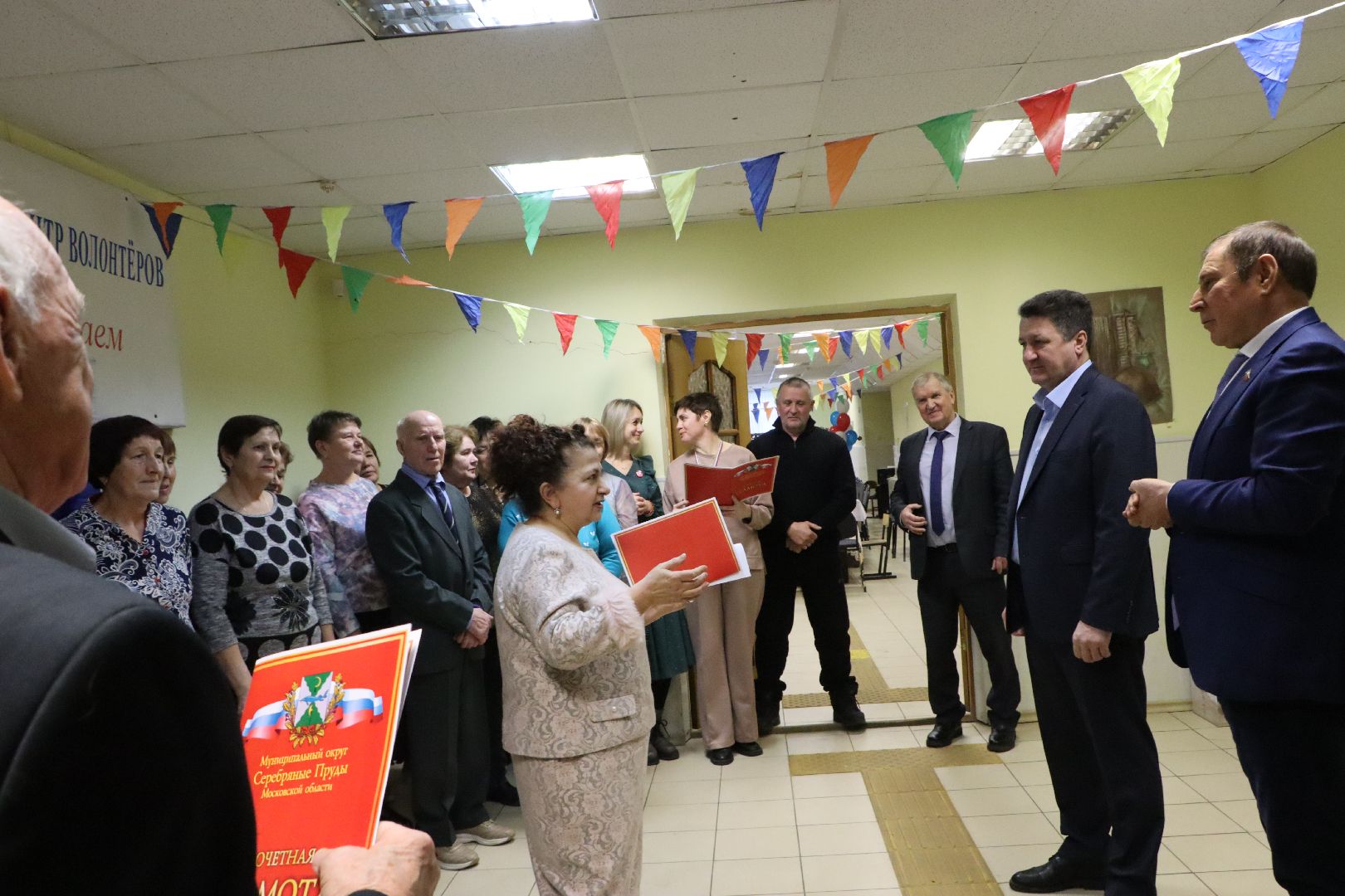серебряные пруды, волонтеры, сво, своихнебросаем, серебряно-прудский центр волонтеров,