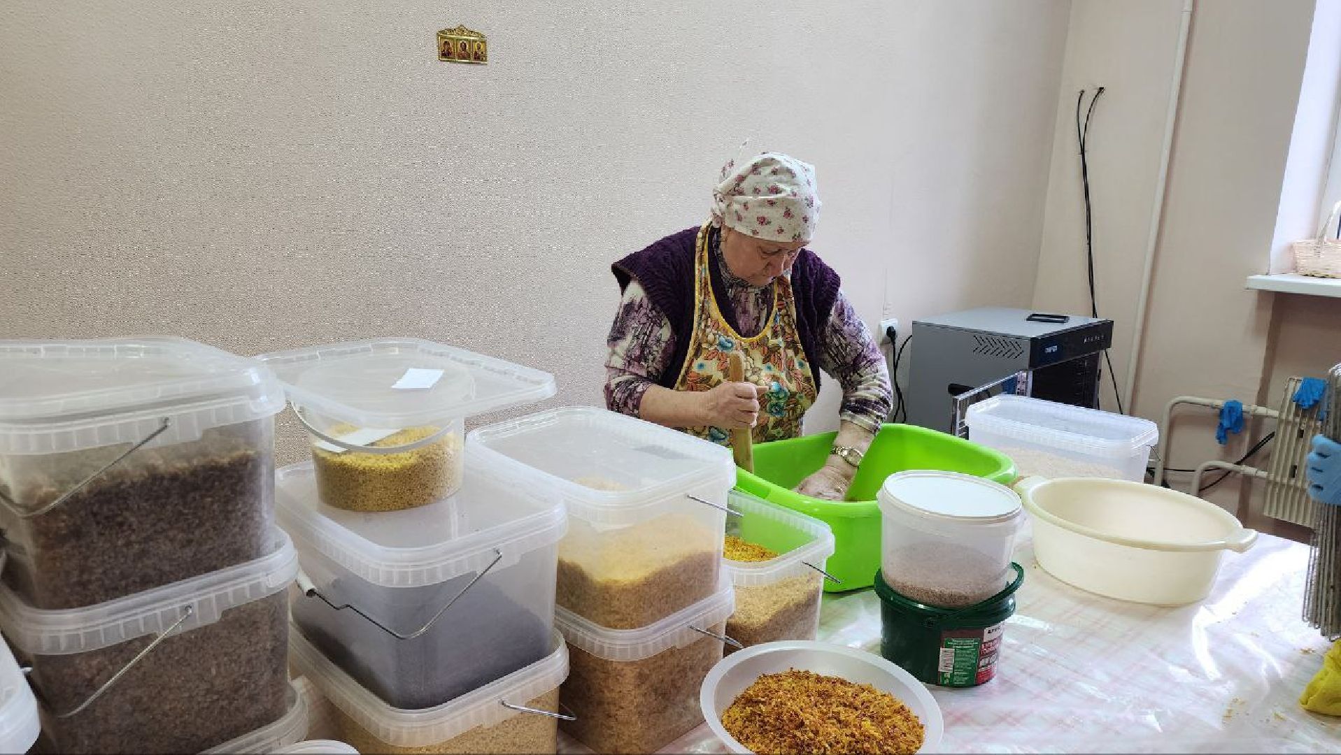 серебряные пруды, волонтеры, сво, своихнебросаем, серебряно-прудский центр волонтеров,