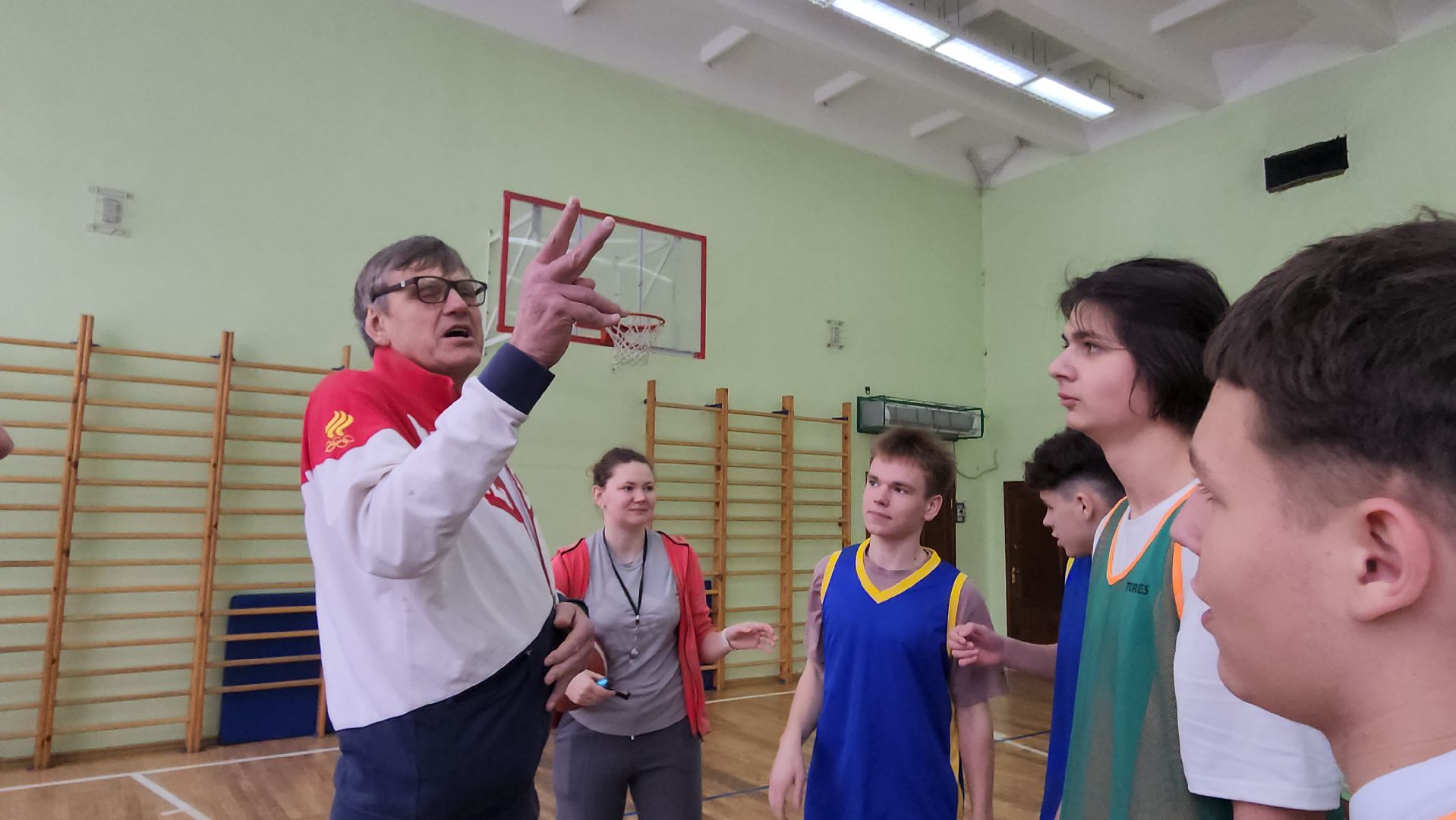 Баскетбол, Школа, разговоры о важном,