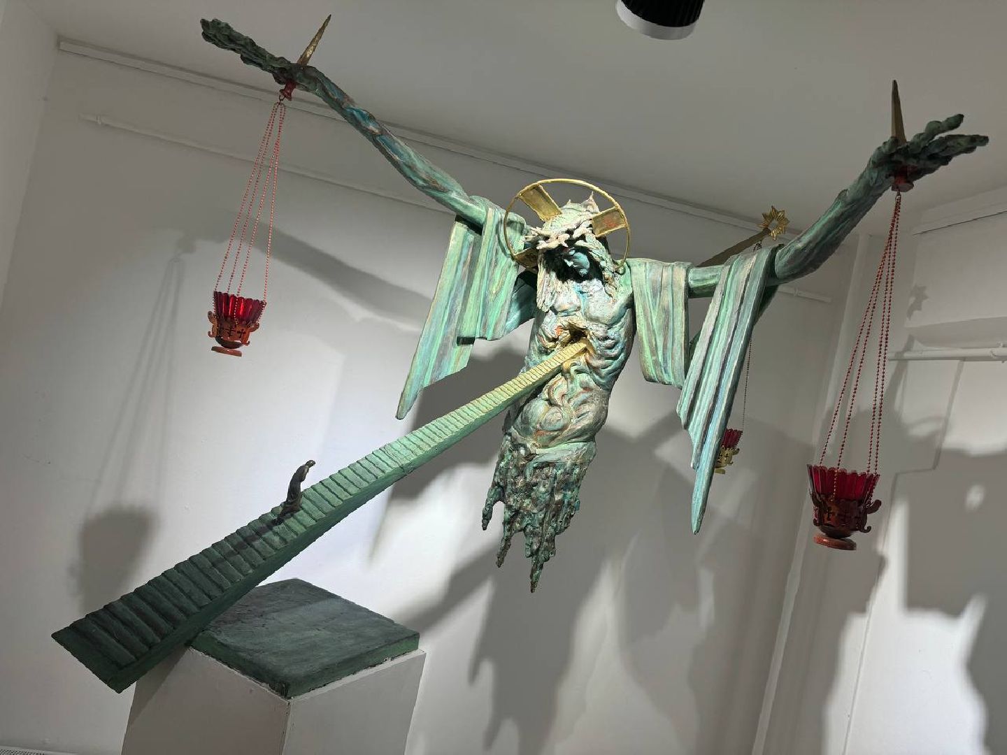 реутов, вертикалки,выставка, музей, скульптуры, виталий казанский,патриарх кирилл,