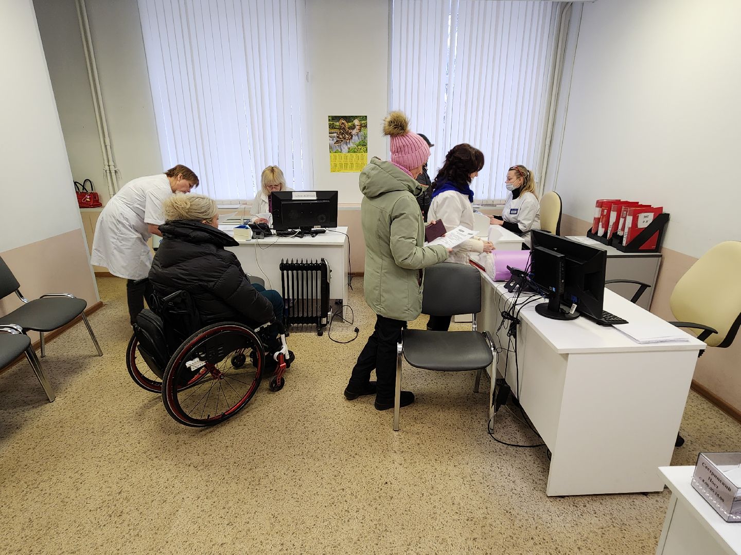 Чехов, Чеховская больница, взрослая поликлиника, улица Пионерская 2, кабинет для маломобильных граждан, пациенты с ограниченными возможностями здоровья, врачи узких специализаций, анализы,