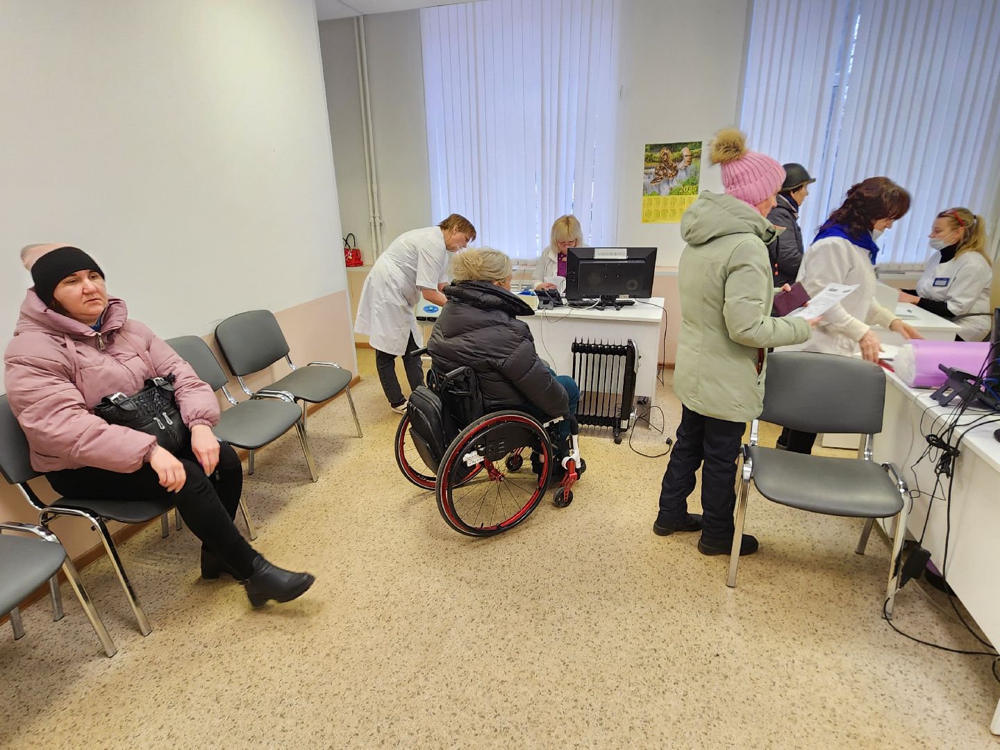 Чехов, Чеховская больница, взрослая поликлиника, улица Пионерская 2, кабинет для маломобильных граждан, пациенты с ограниченными возможностями здоровья, врачи узких специализаций, анализы,