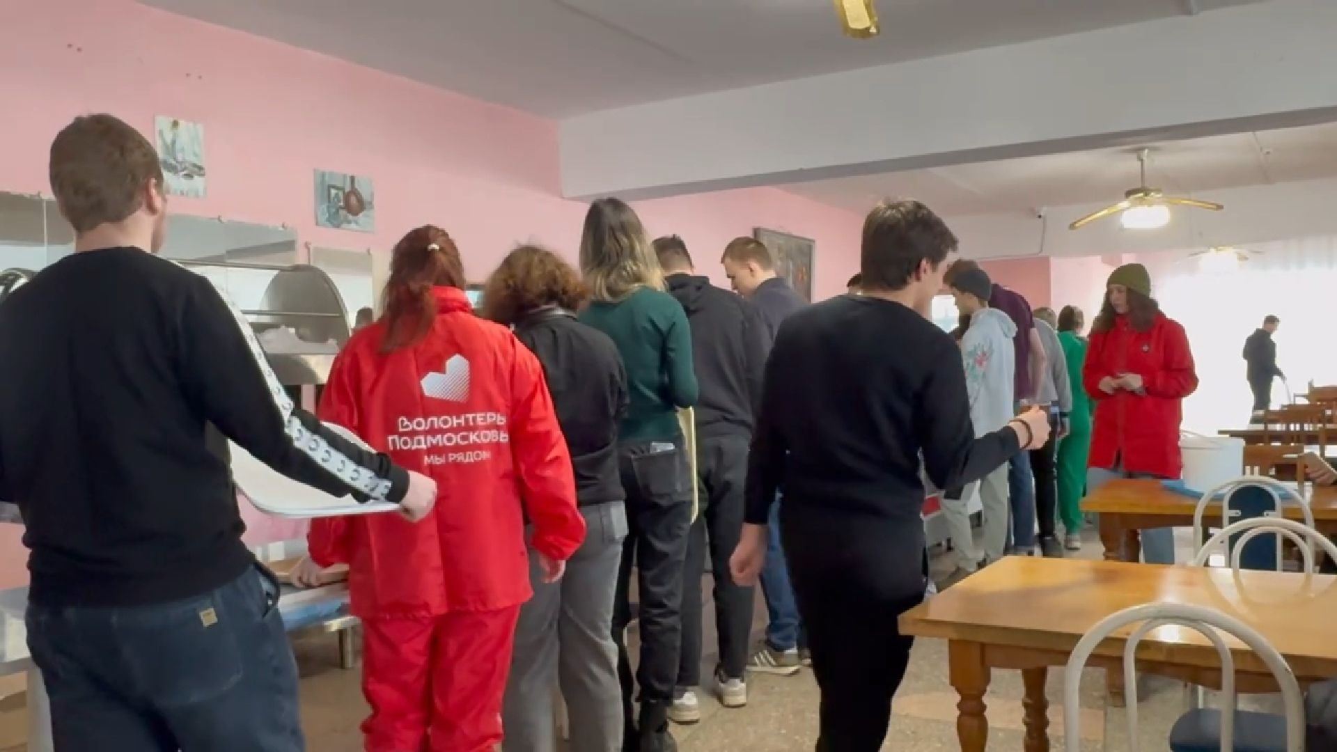 вертикалки, волонтеры подмосковья помогают в анапе, Волонтеры из Бронниц в Анапе,