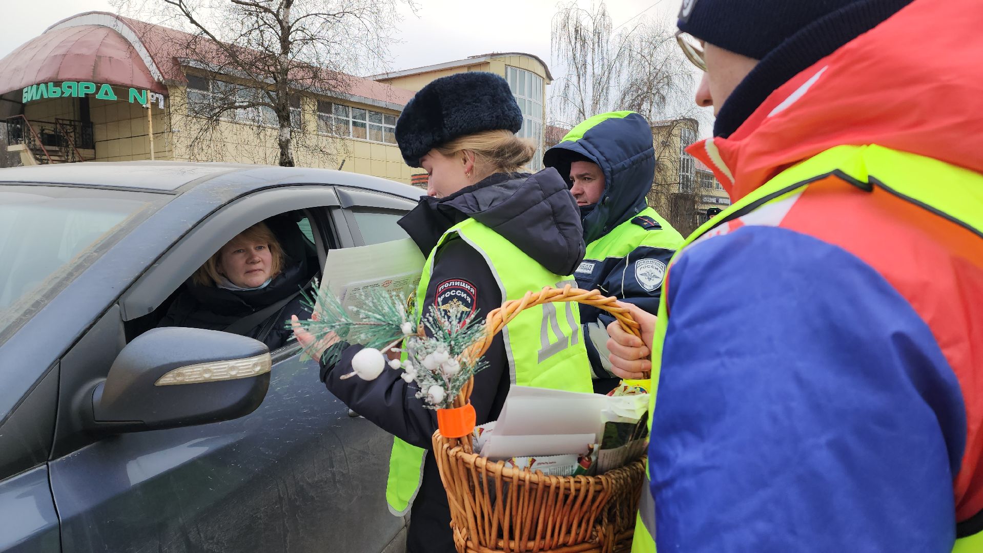госавтоинспекция, Лобня, Ребнок в машине, вертикалки,