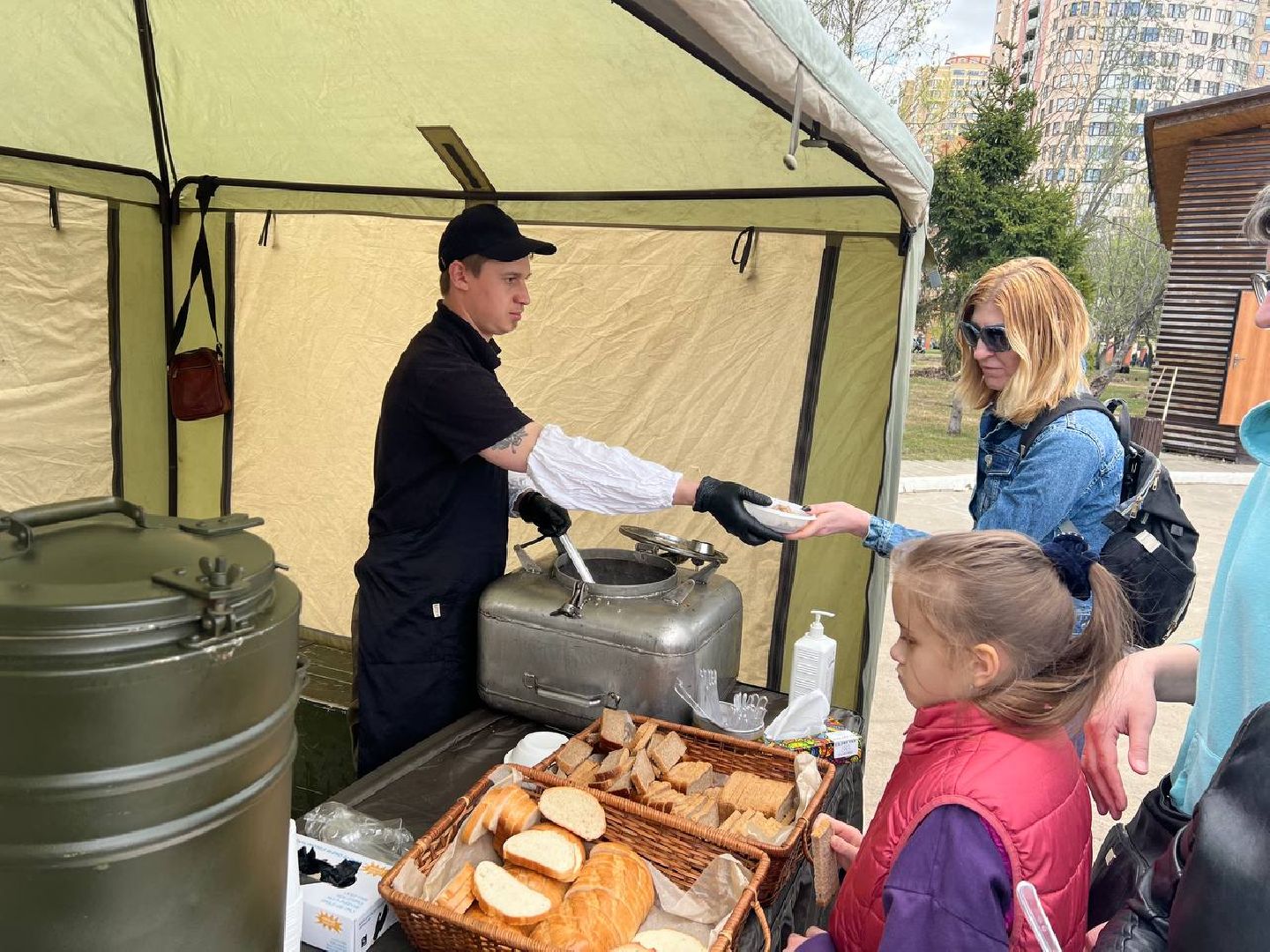 Реутов, полевая кухня, еда, гречневая каша, чай