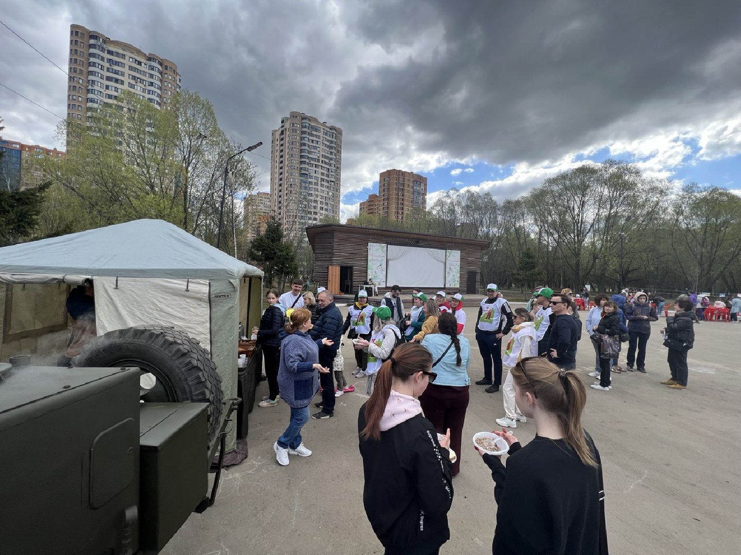 Реутов, полевая кухня, еда, гречневая каша, чай