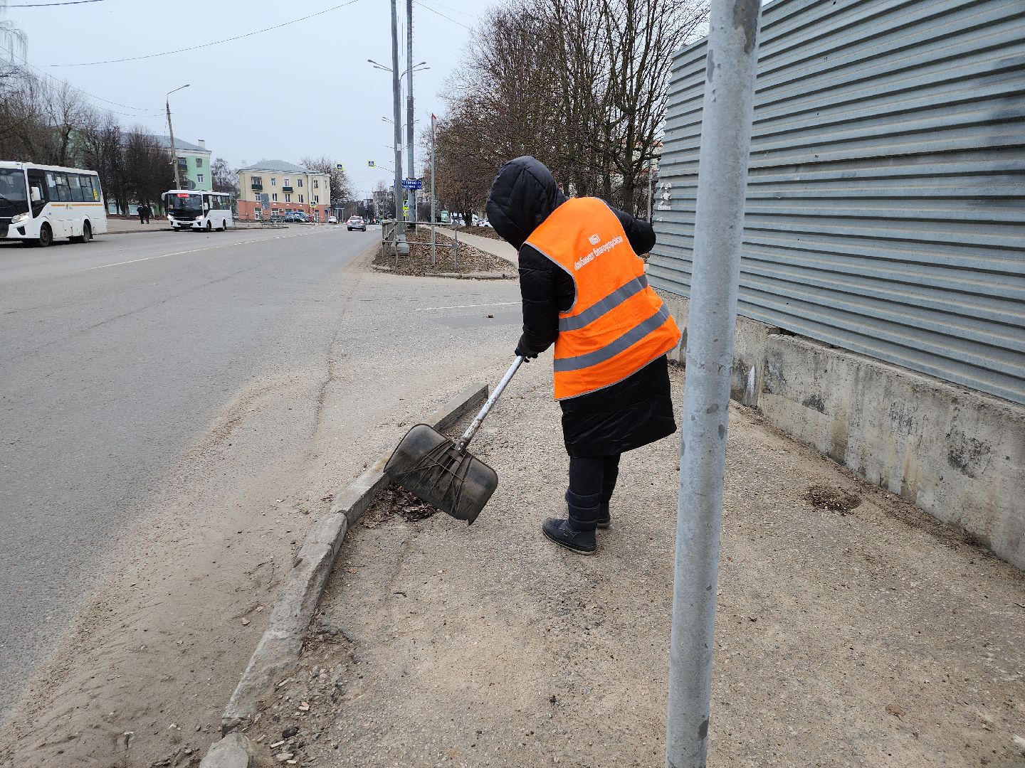 серпухов, подмосковье, уборка улиц, вертикалки,