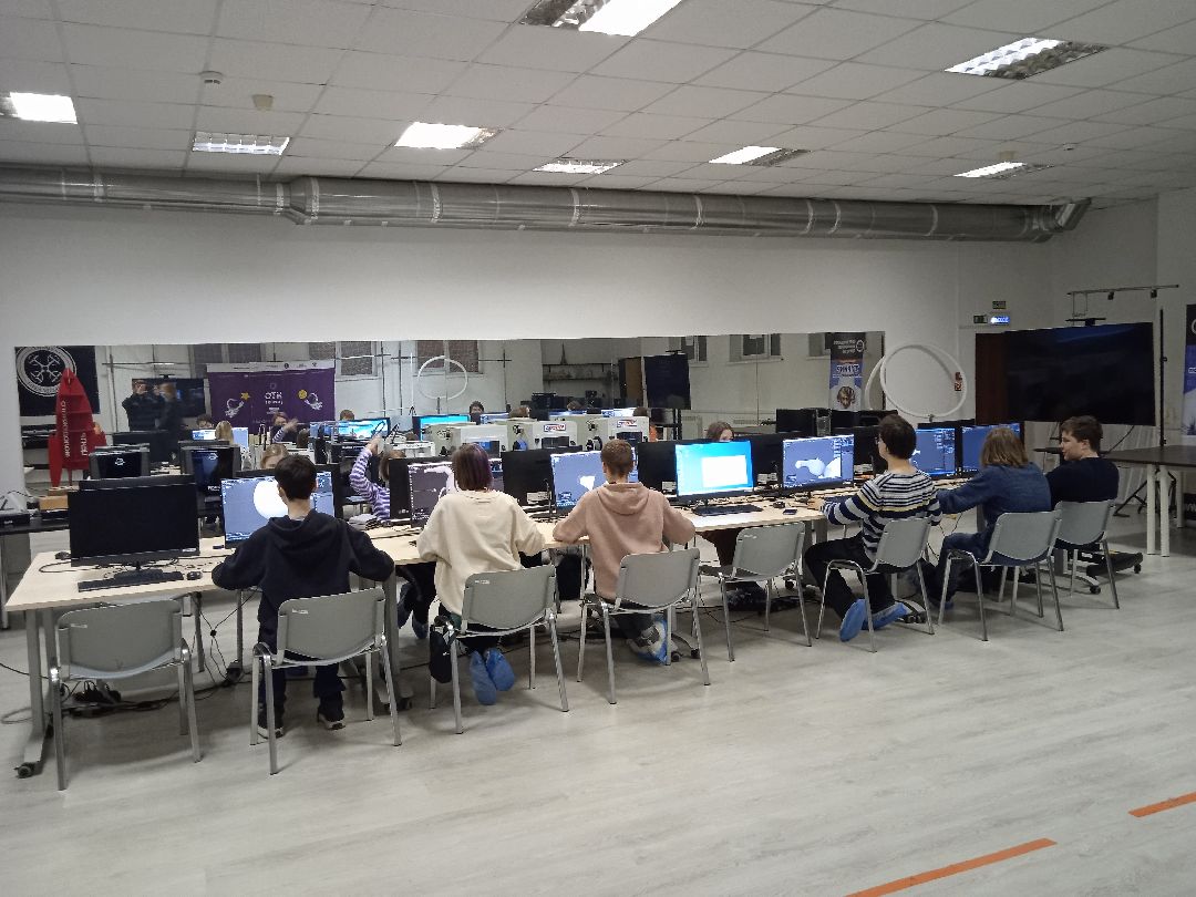 Жуковский, общество