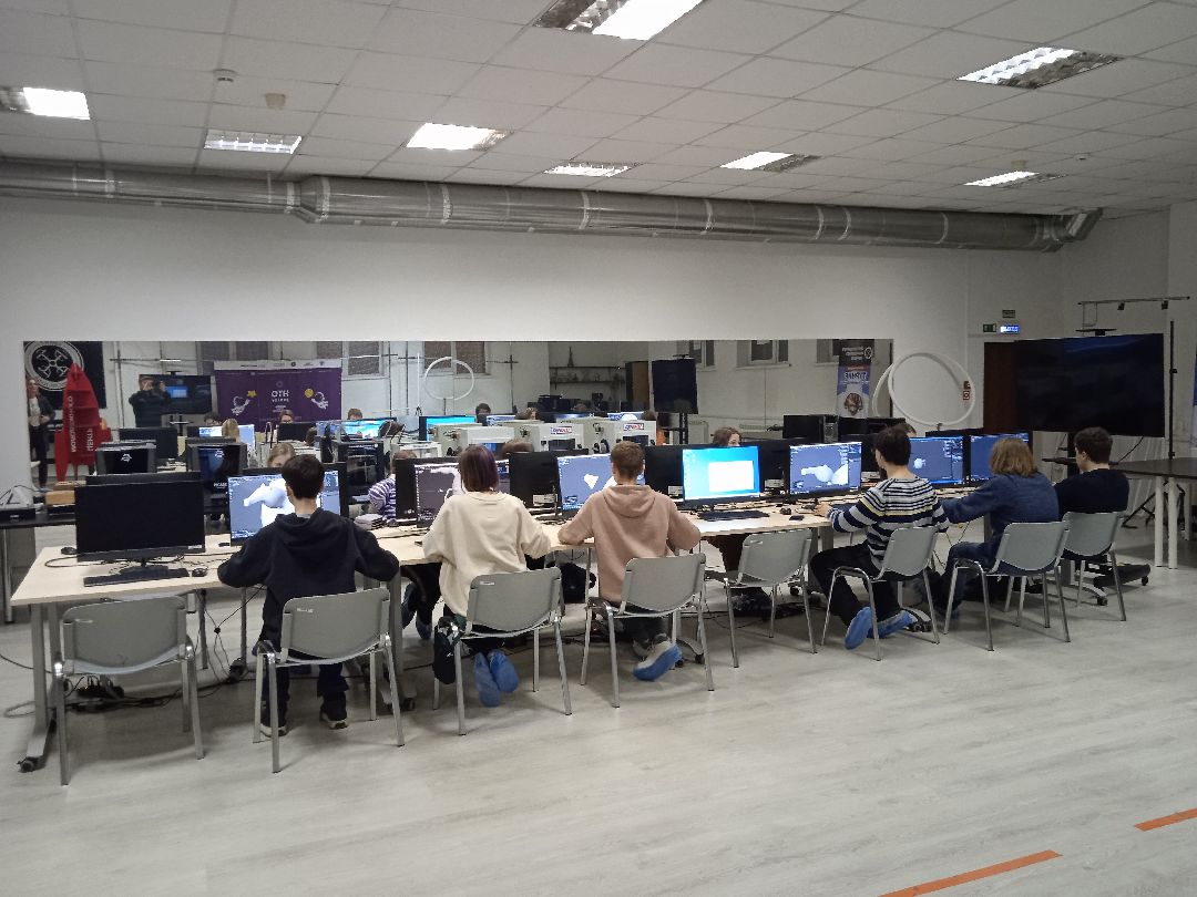 Жуковский, общество