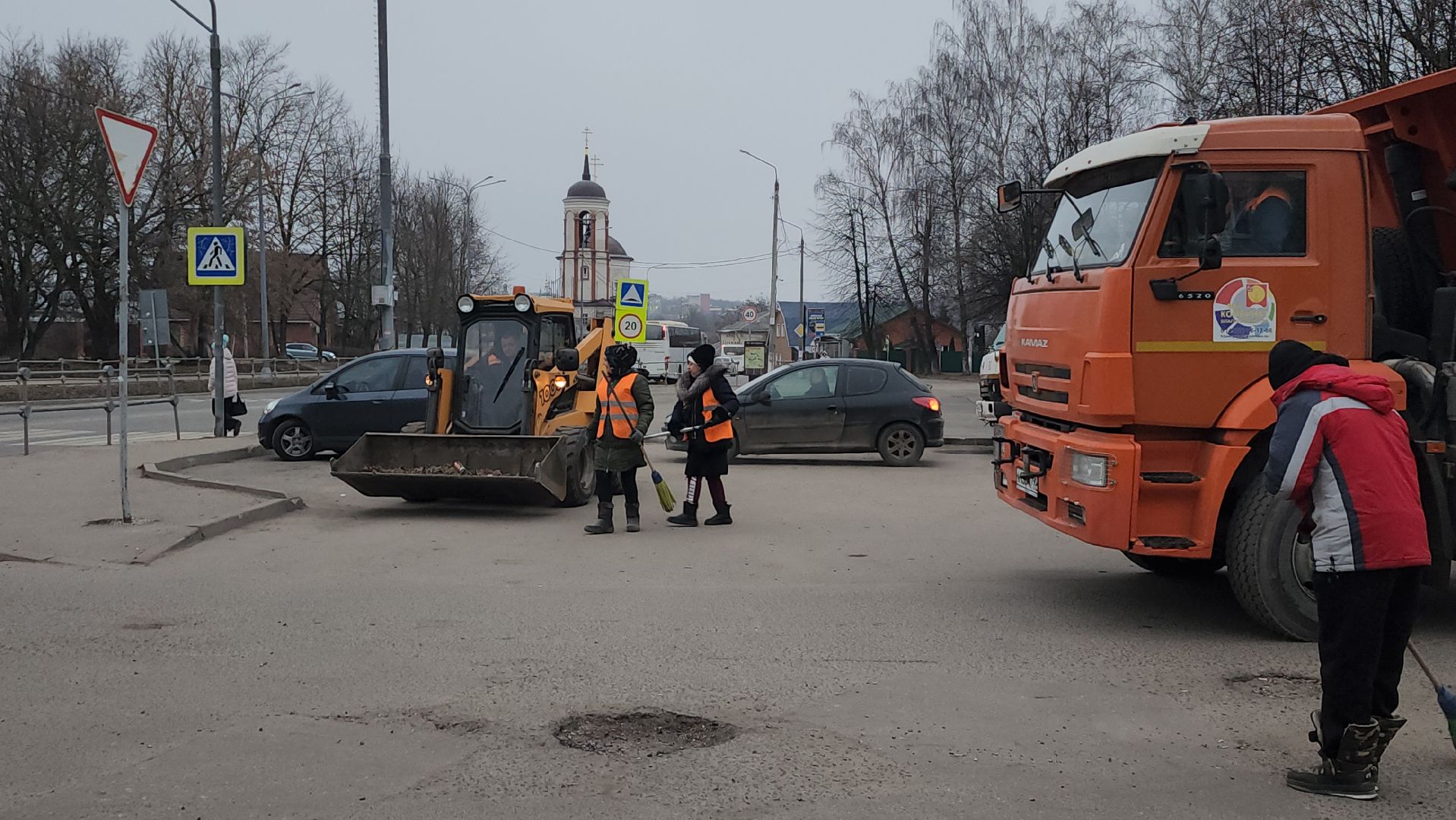 серпухов, площадь 49-й армии, улица чернышевского, комбинат благоустройства, уборка дорог, вертикалки,