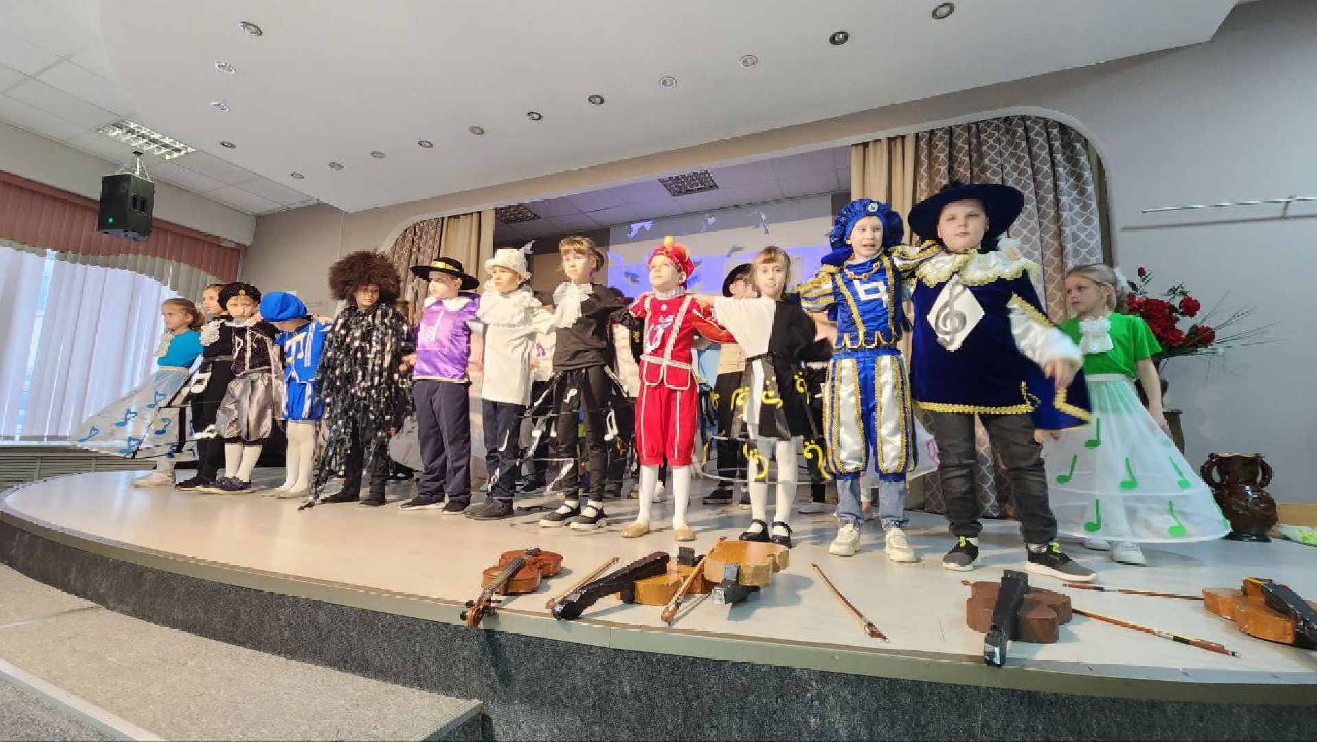 Дмитров, Григорий Гладков, Театр Важные люди,